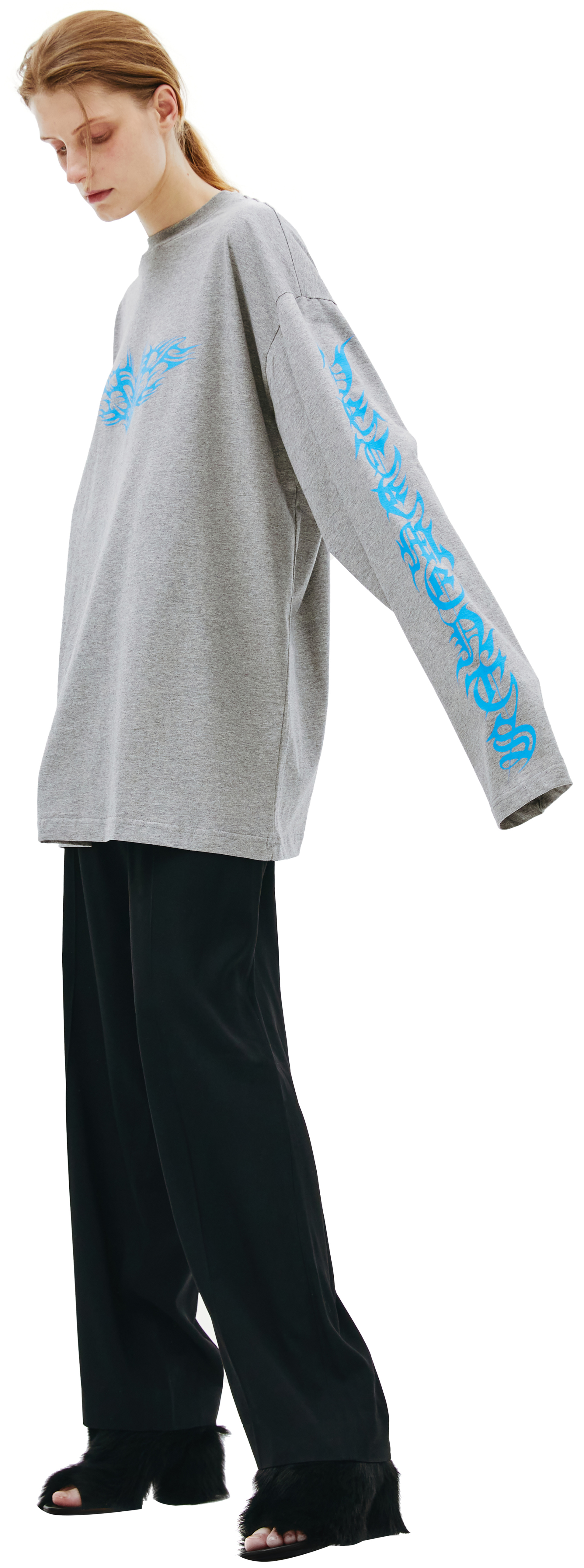 VETEMENTS Gothic print longsleeve t-shirt in grey