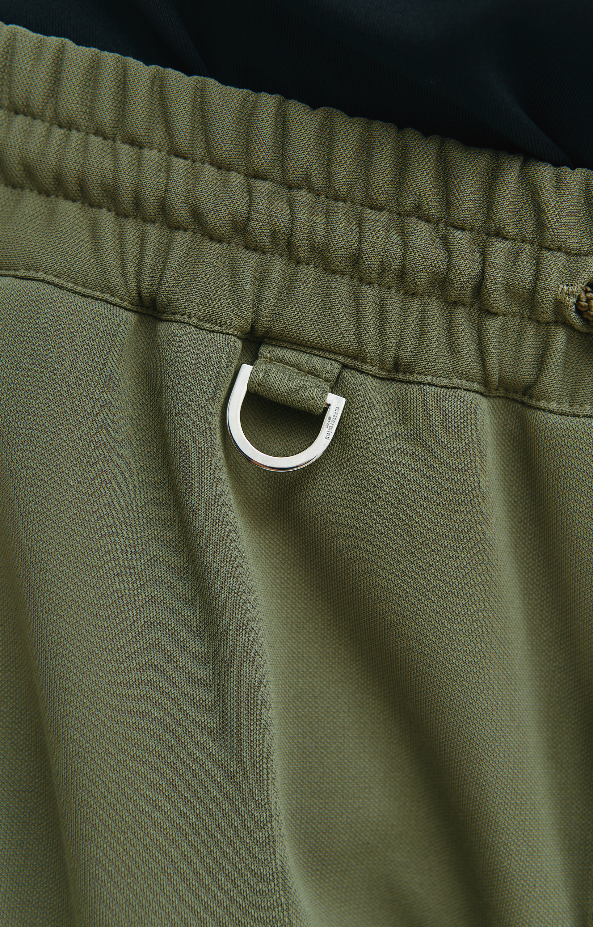 Mastermind WORLD Khaki cargo trousers