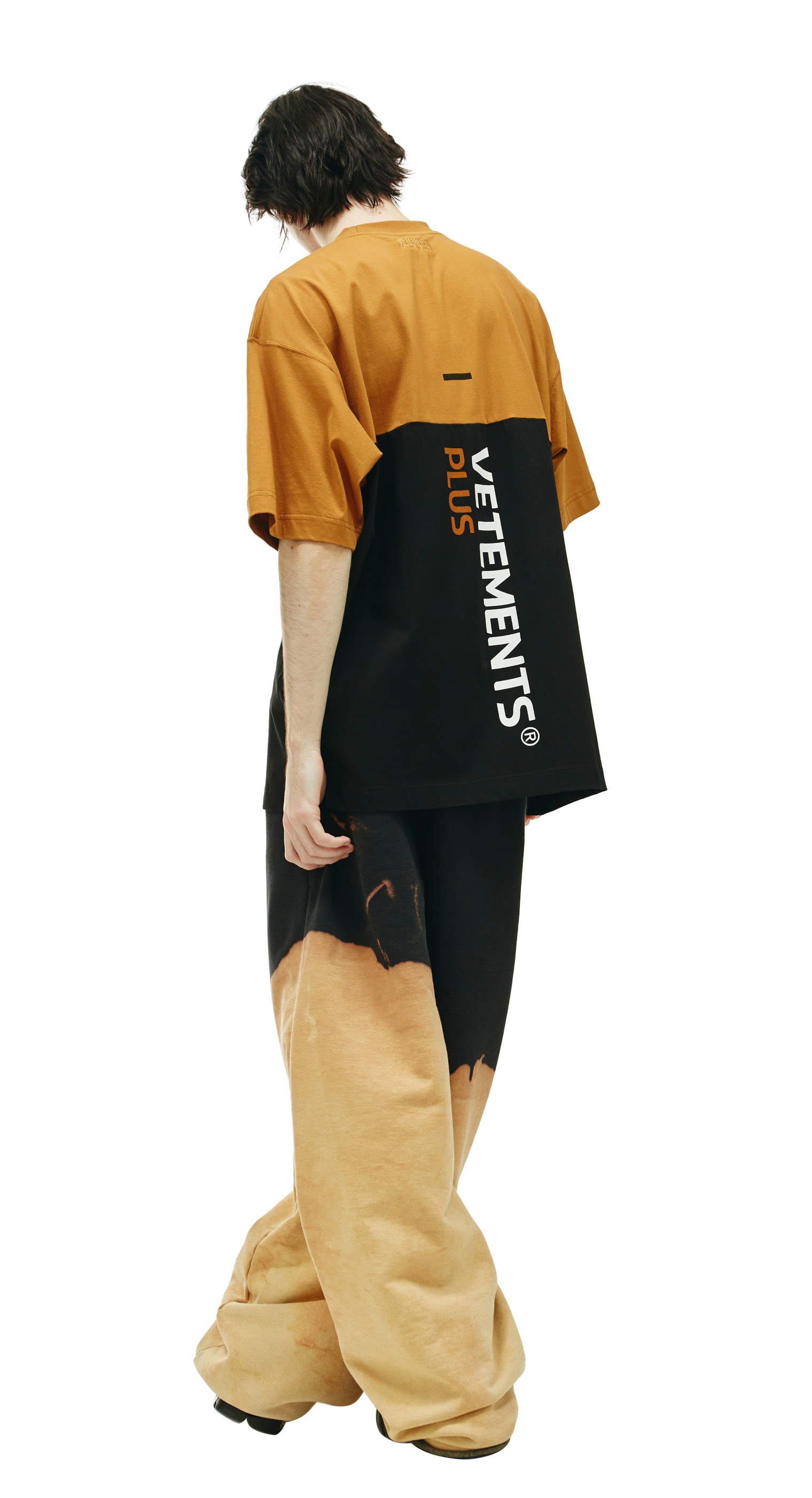 VETEMENTS Двухцветная футболка с принтом