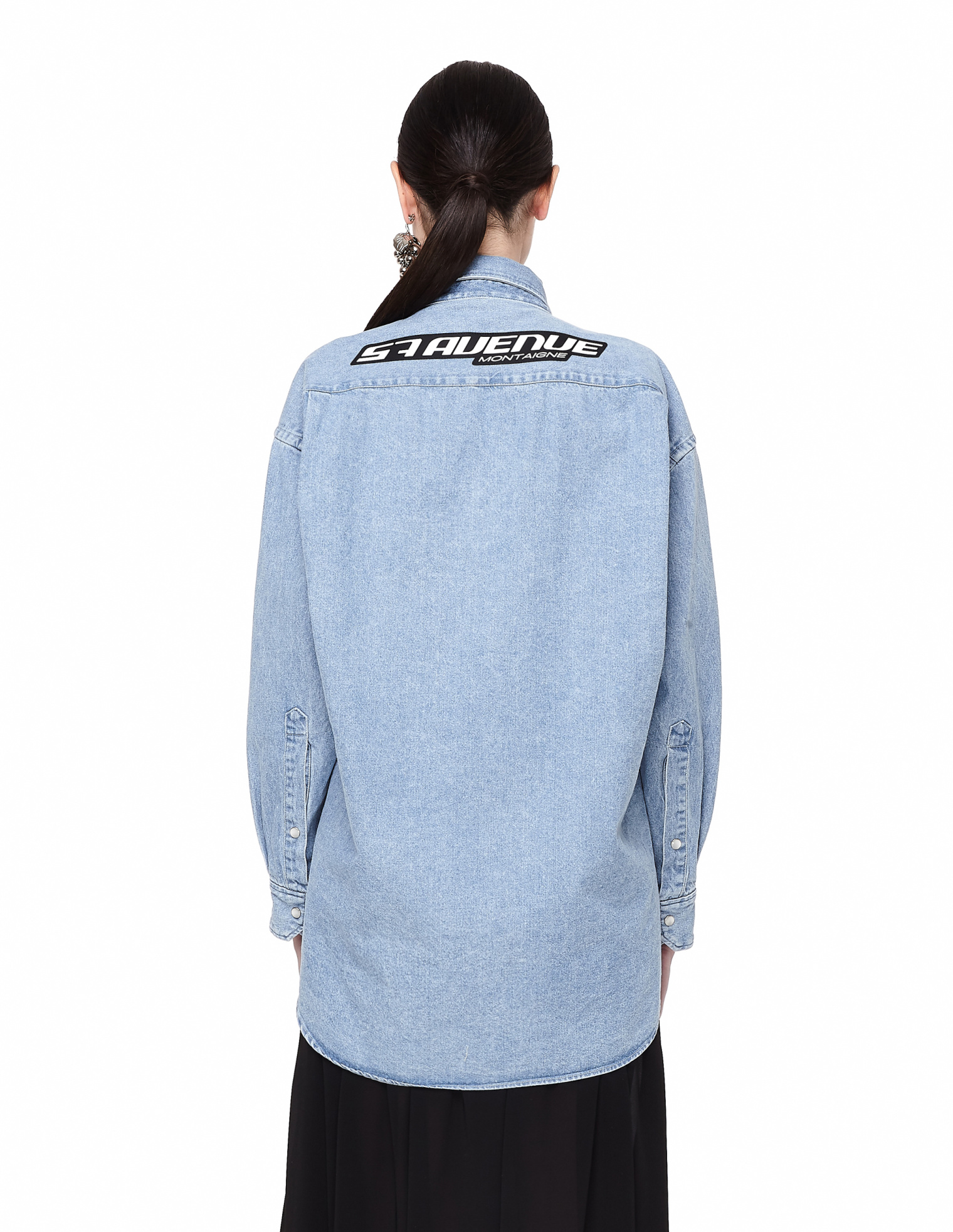 Balenciaga Голубая рубашка с нашивкой на спине