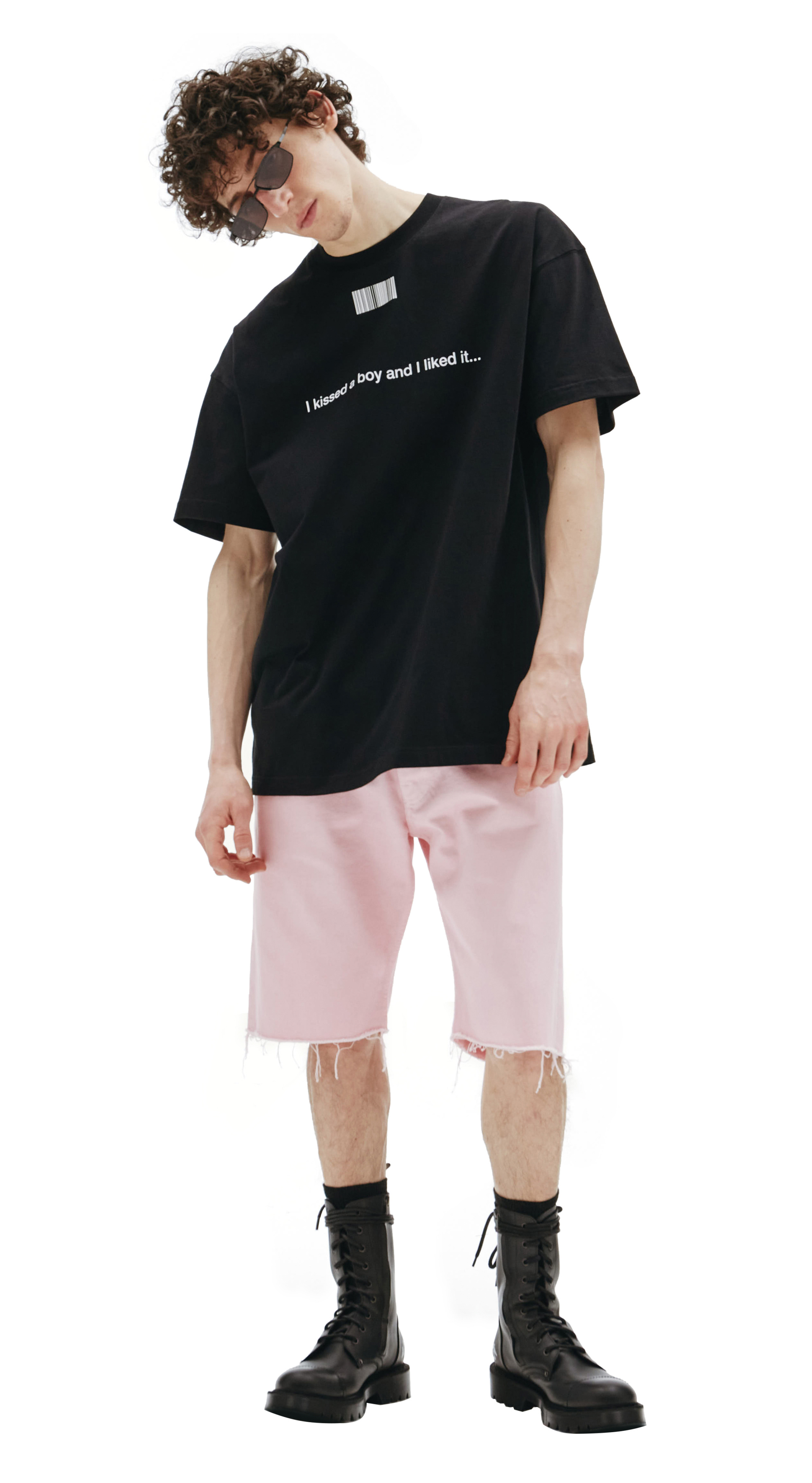 VTMNTS I kissed a boy and i like it t-shirt