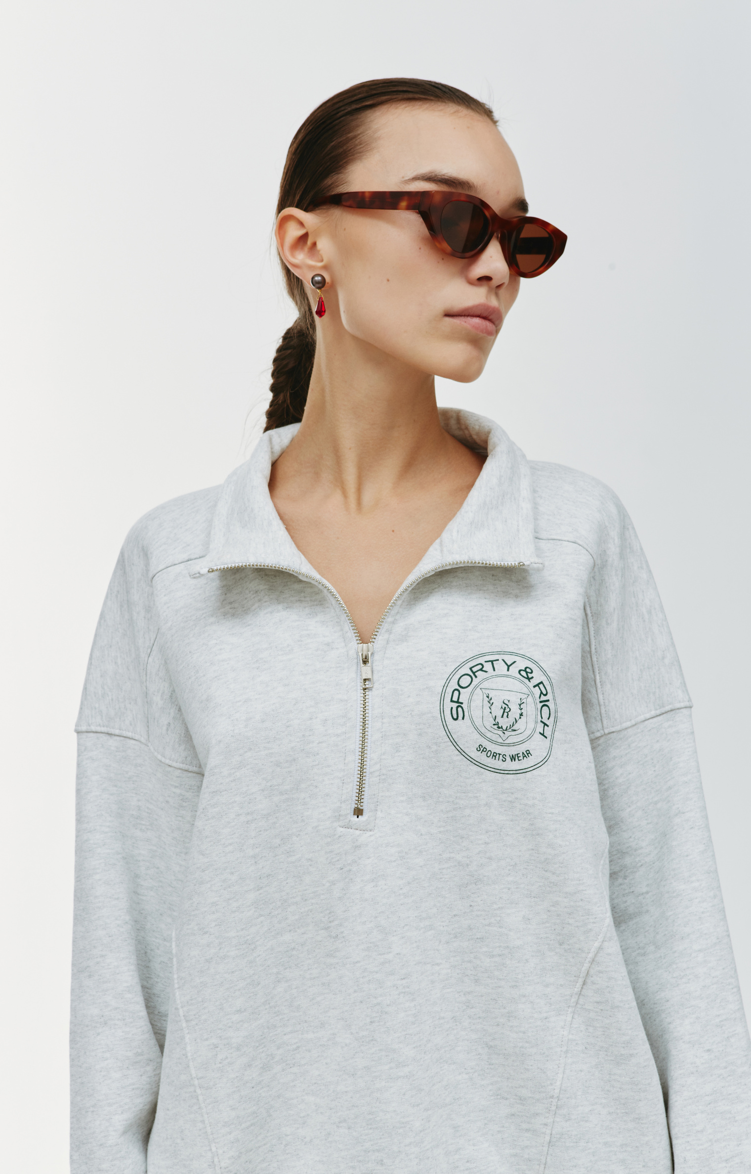 SPORTY & RICH Connecticut Crest Zipped Sweatshirt
