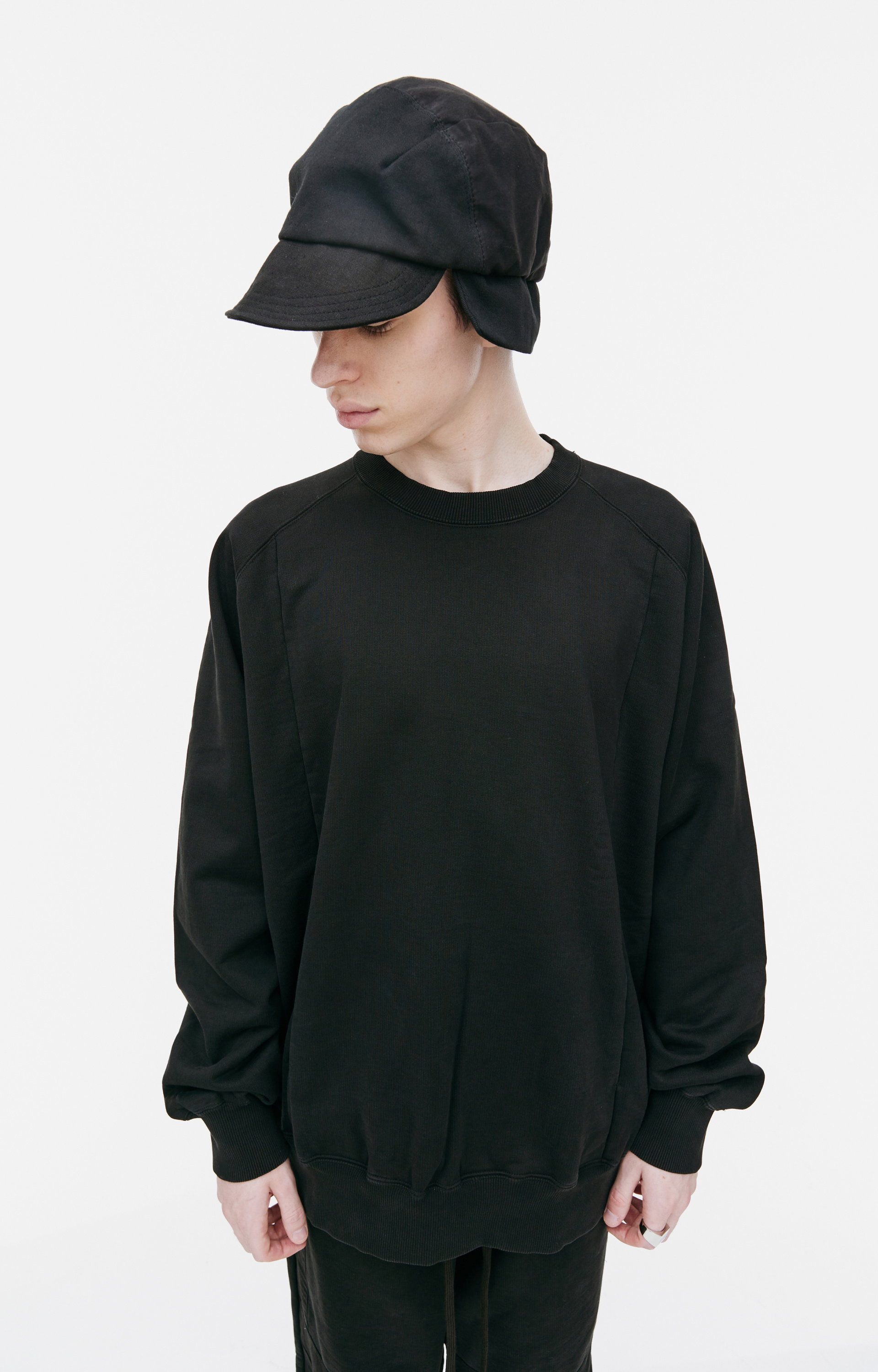 The Viridi-Anne Black cotton sweatshirt