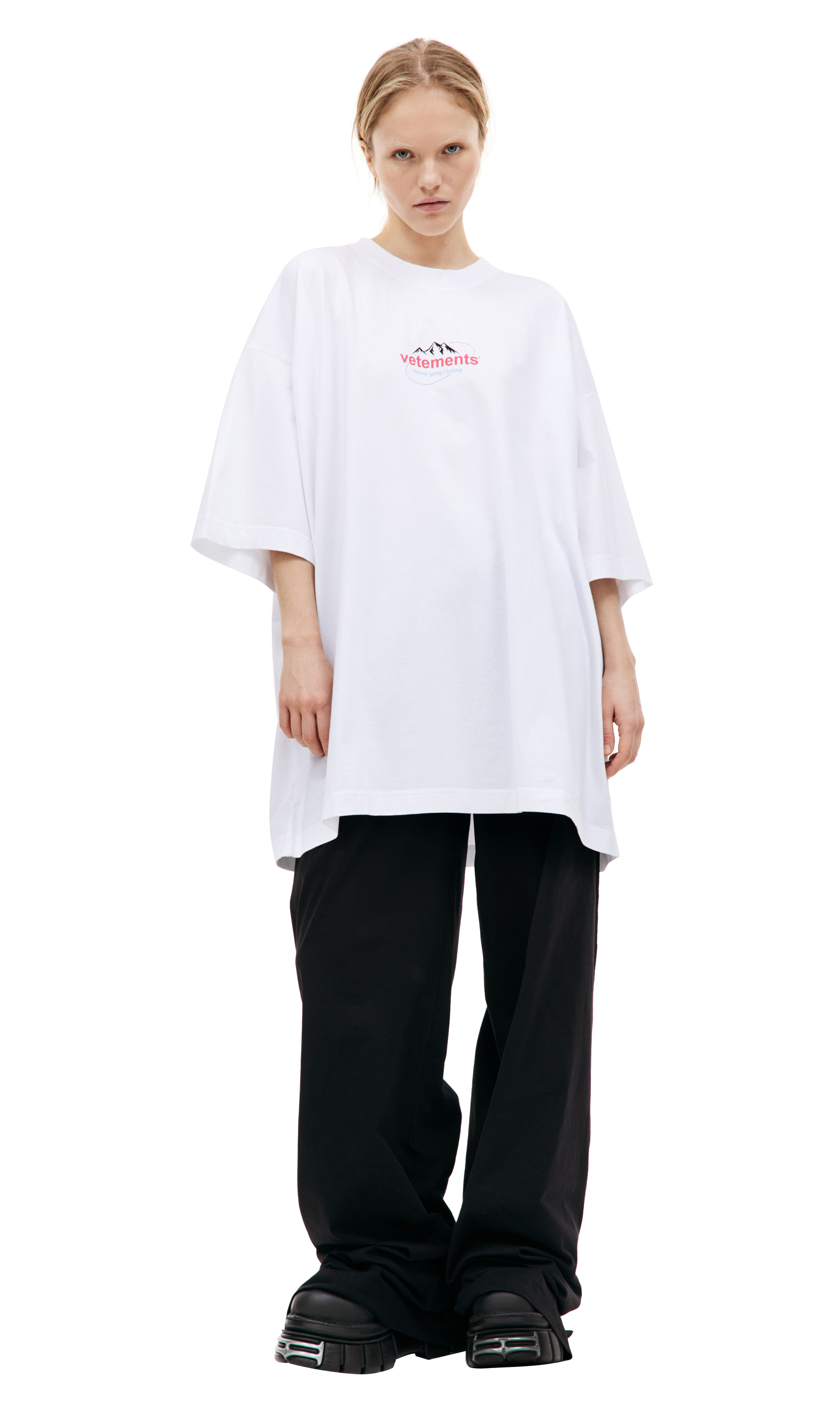 Женские футболки VETEMENTS, купить по цене от 37 150 руб. в интернет ...