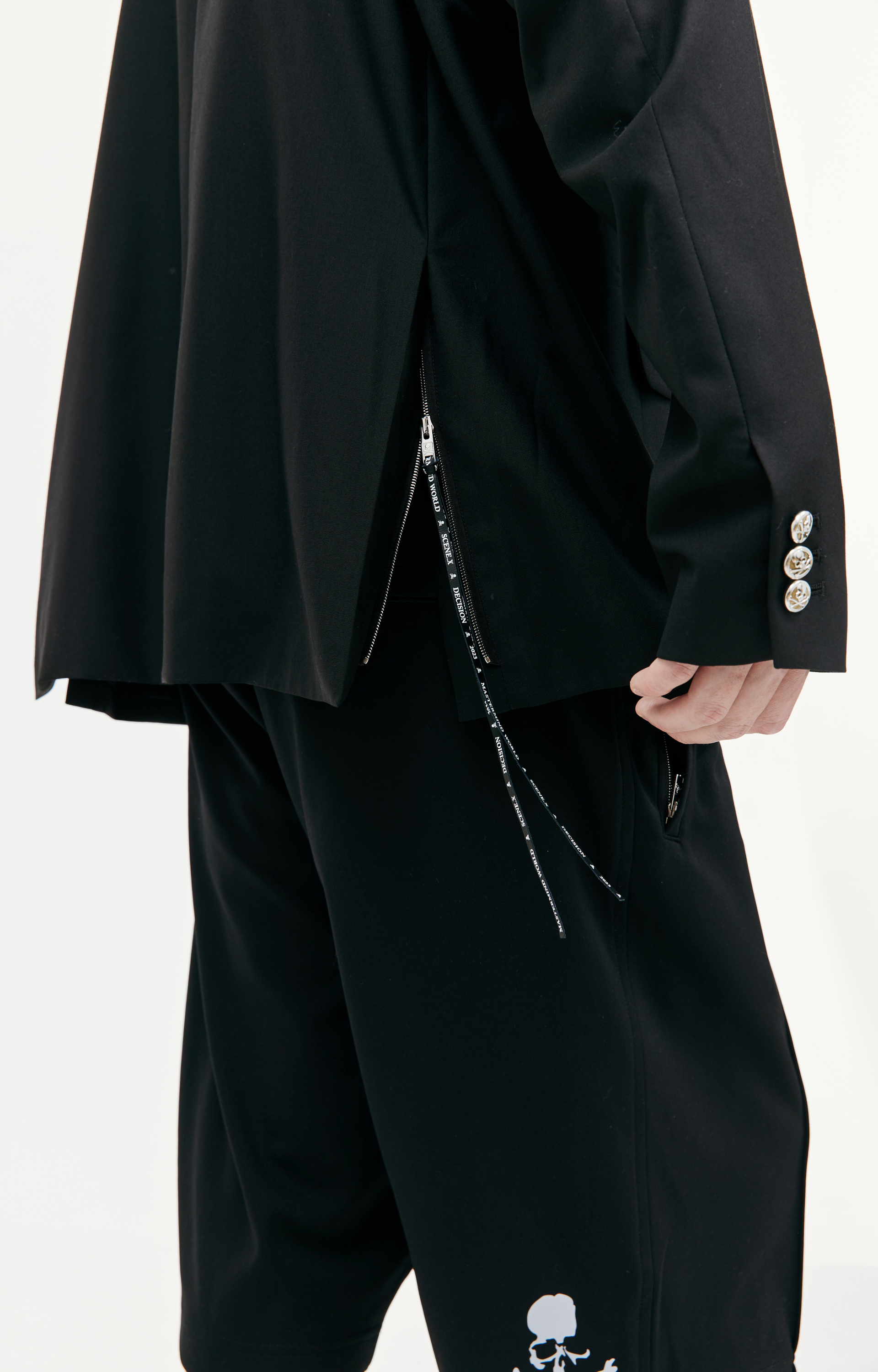 Mastermind WORLD \'May Peace\' embroidered wool blazer