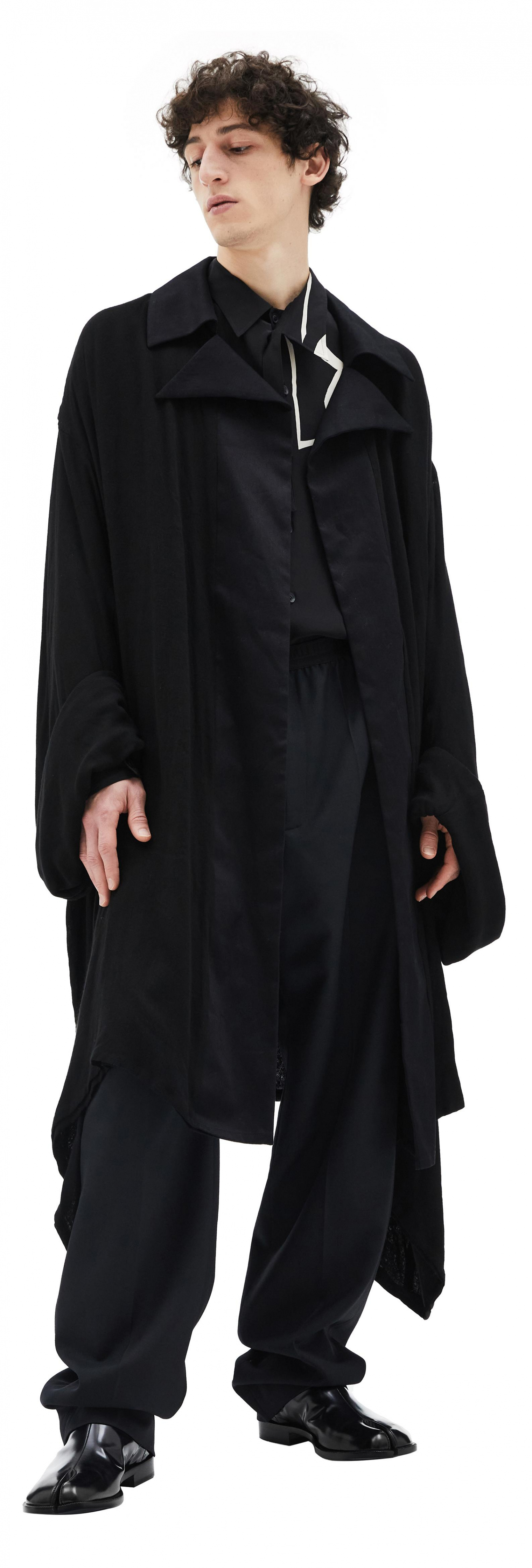 Buy Yohji Yamamoto men coat with voluminous sleeves in black for