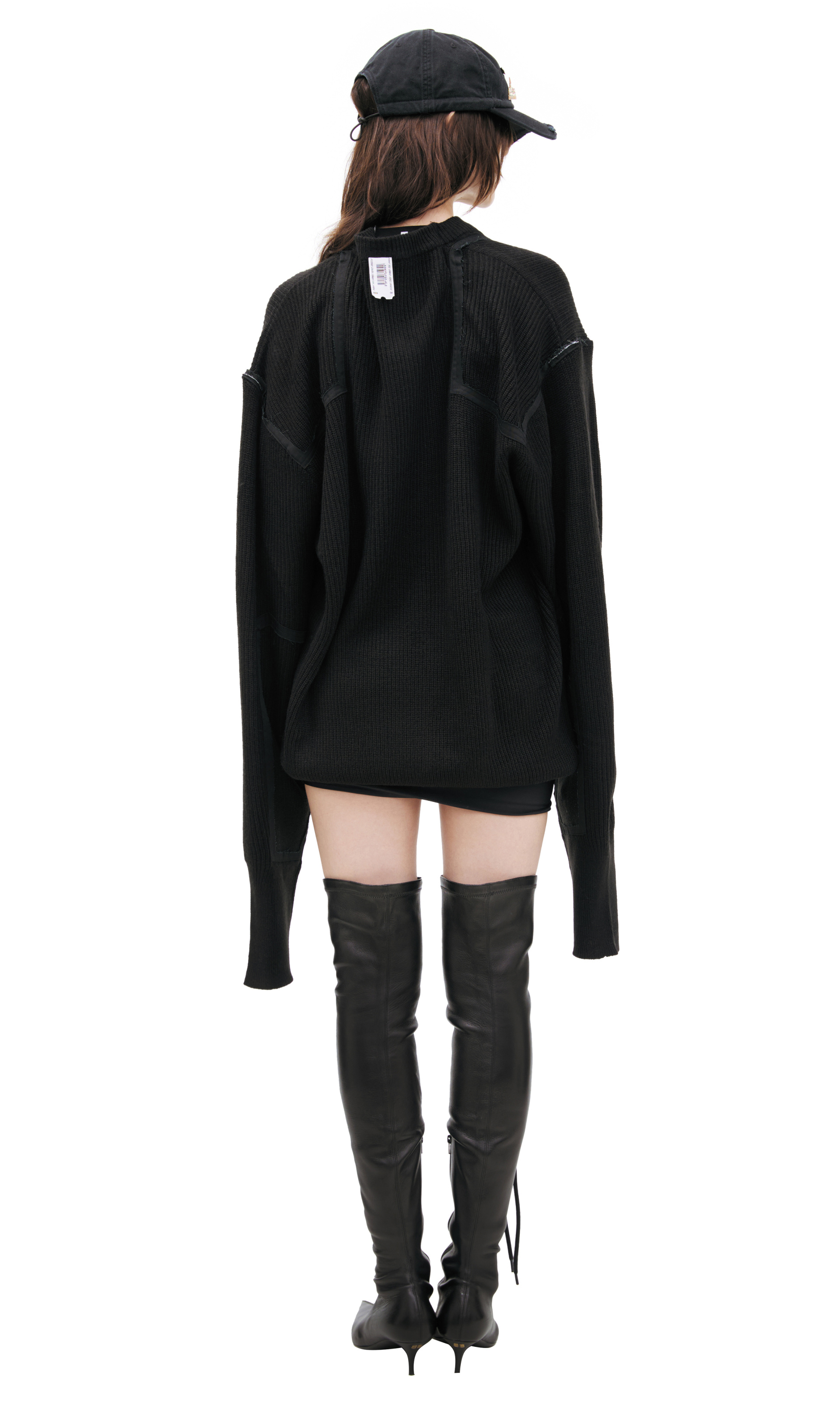 PROTOTYPES Sweater with contrasting seams