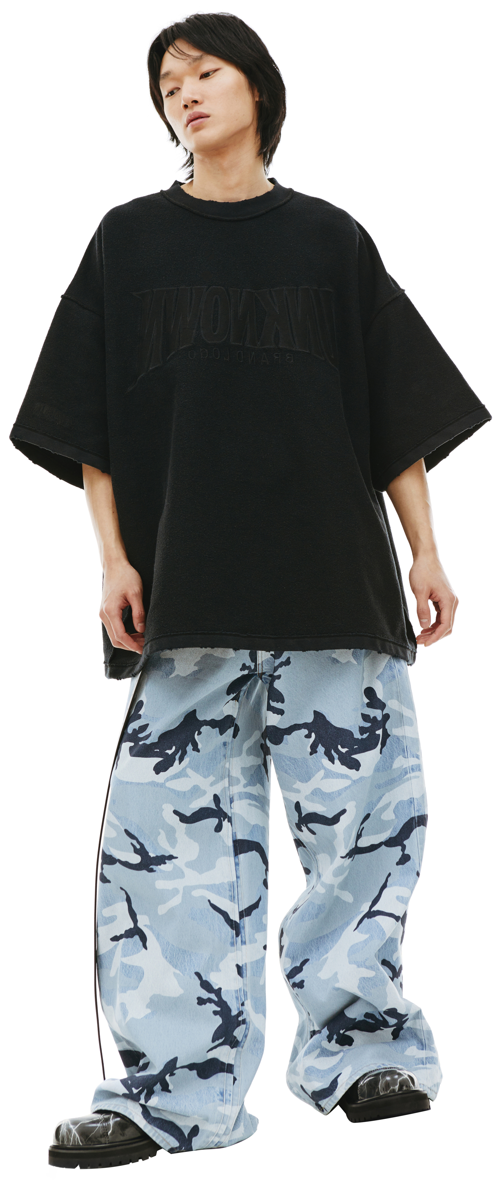 VETEMENTS Oversized \'Unknown\' t-shirt