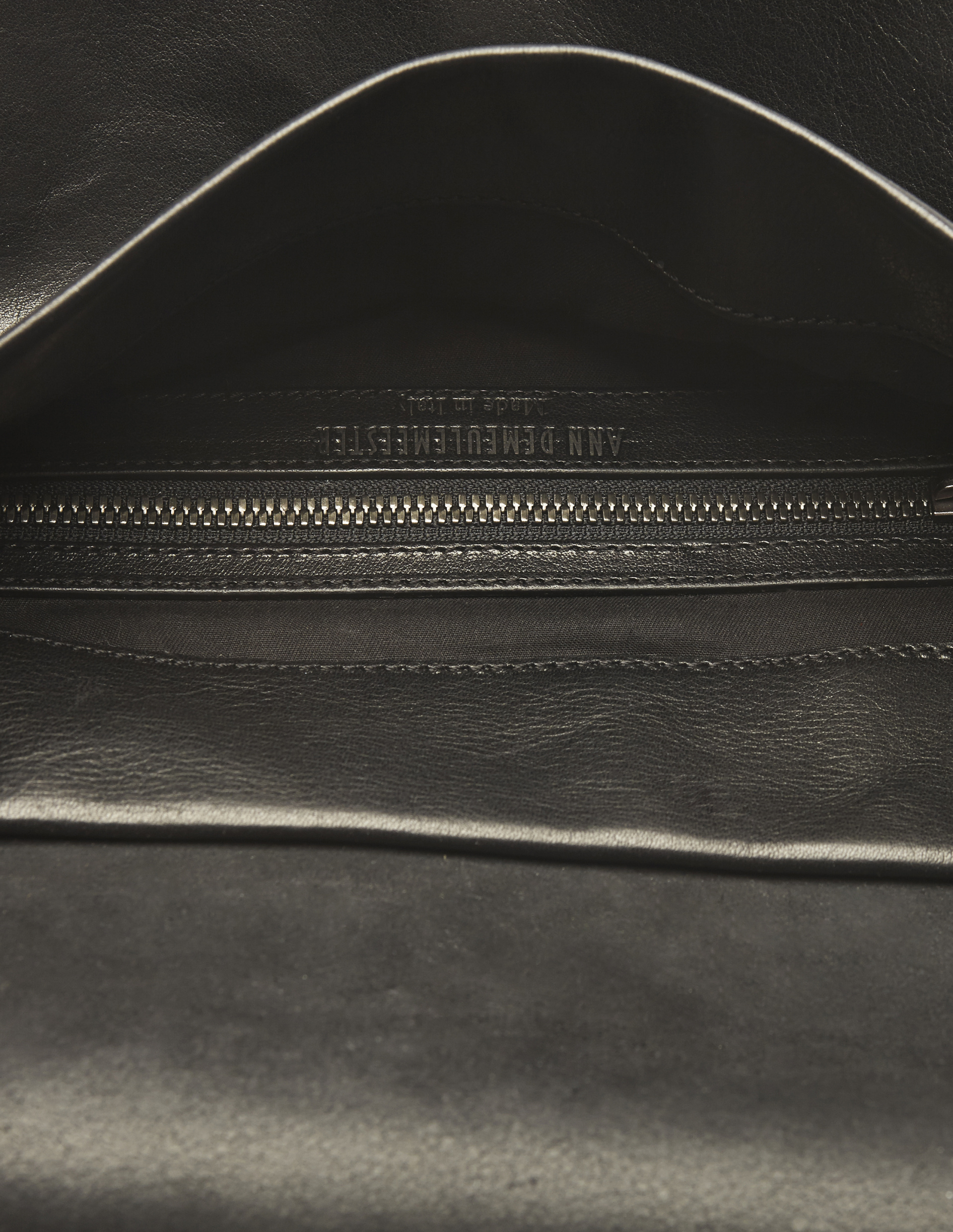 Ann Demeulemeester Leather shoulder bag