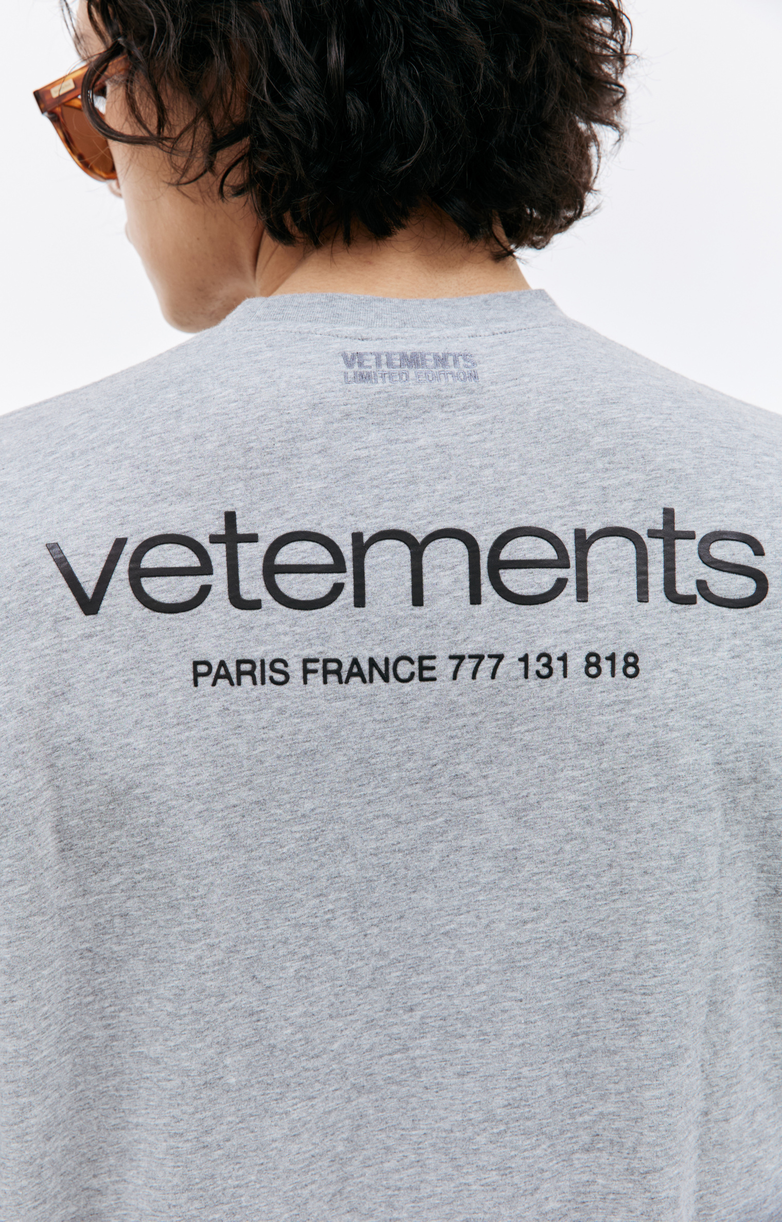 VETEMENTS Logo printed t-shirt