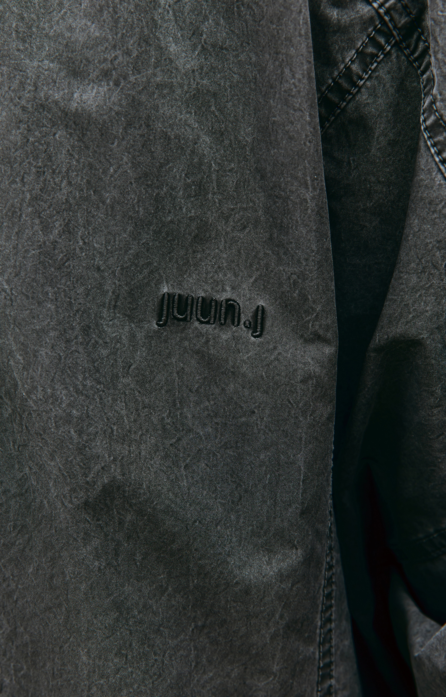Juun.J Fading embroidered shirt