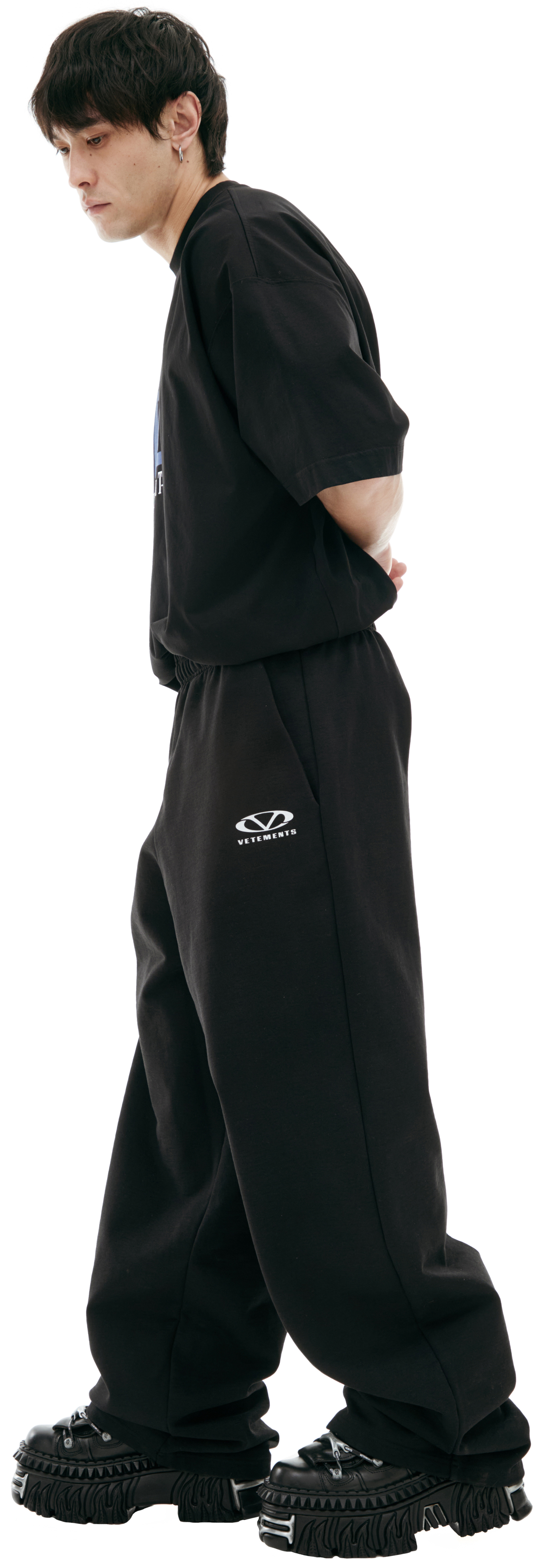 VETEMENTS Black logo sweatpants