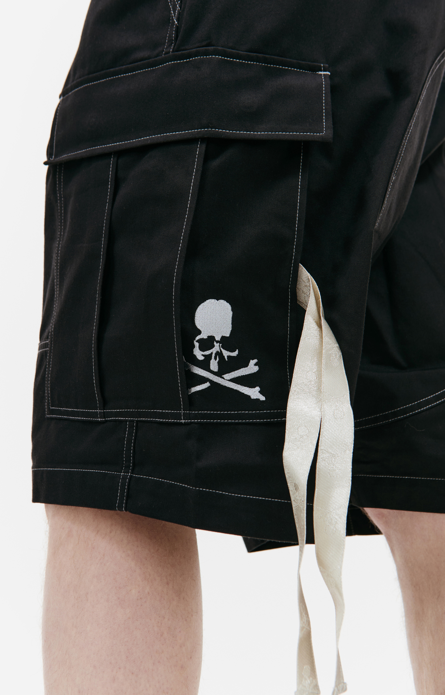 Mastermind WORLD Black cargo shorts