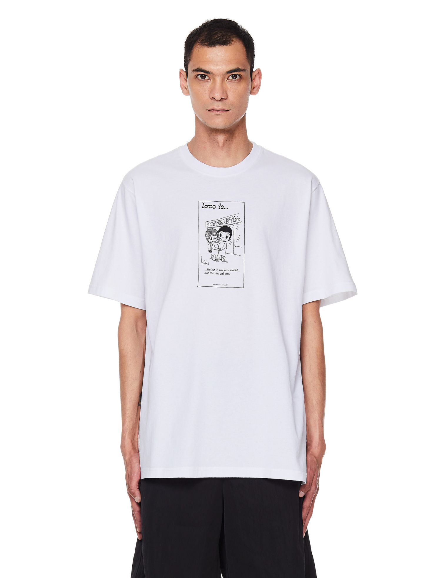 VETEMENTS Love Is Printed T-Shirt