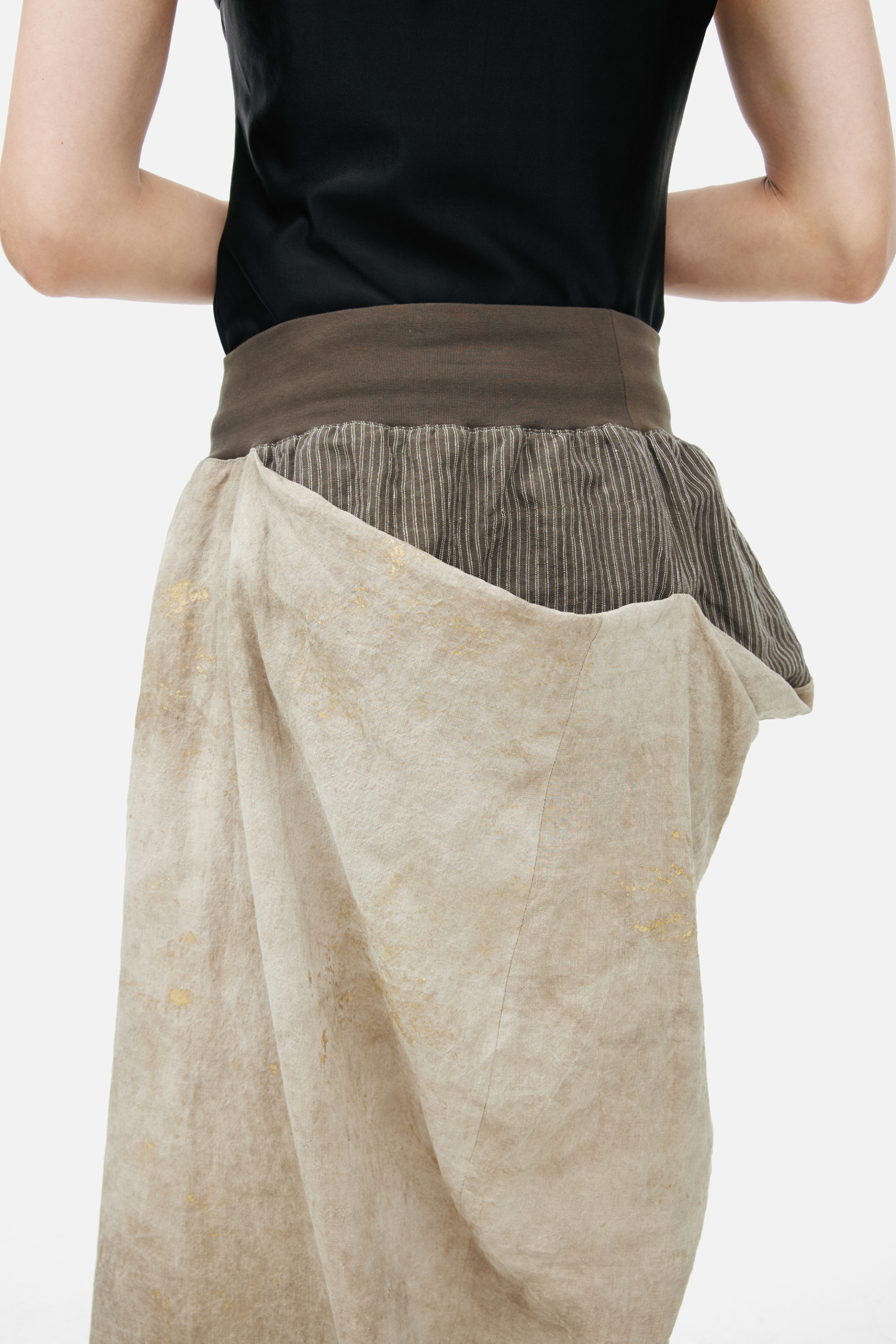 Ziggy Chen Skirt with a paint-splatter effect