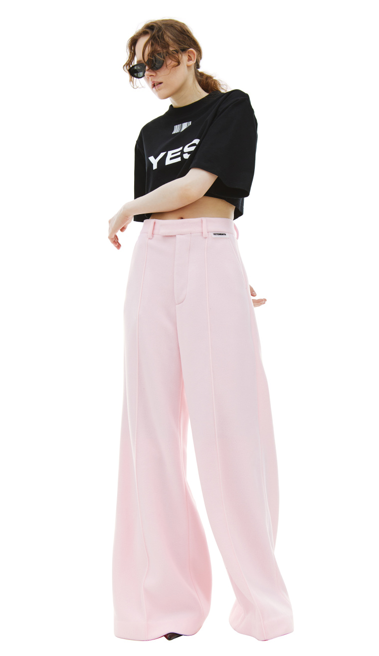 VETEMENTS Trousers