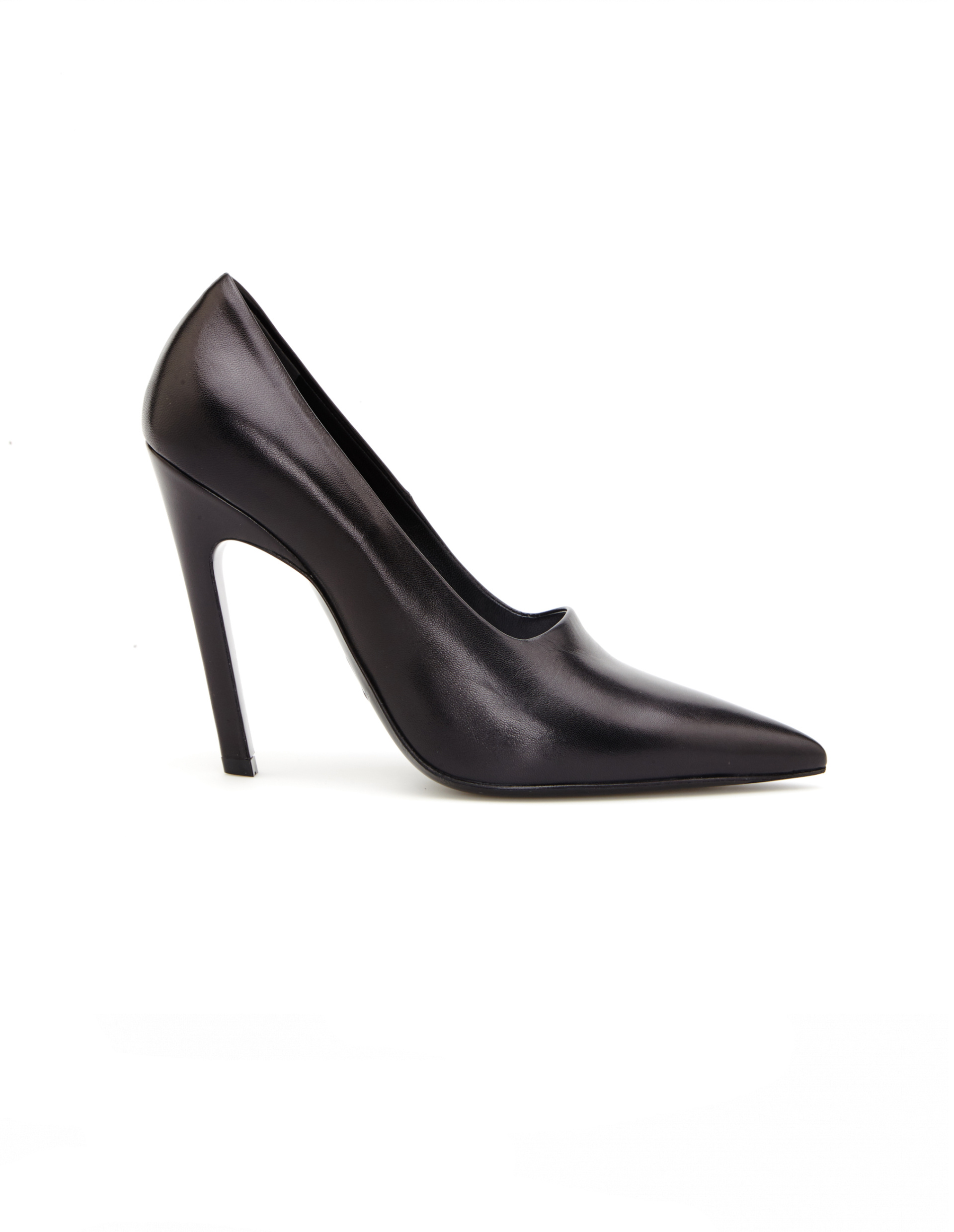 Balenciaga Leather pumps