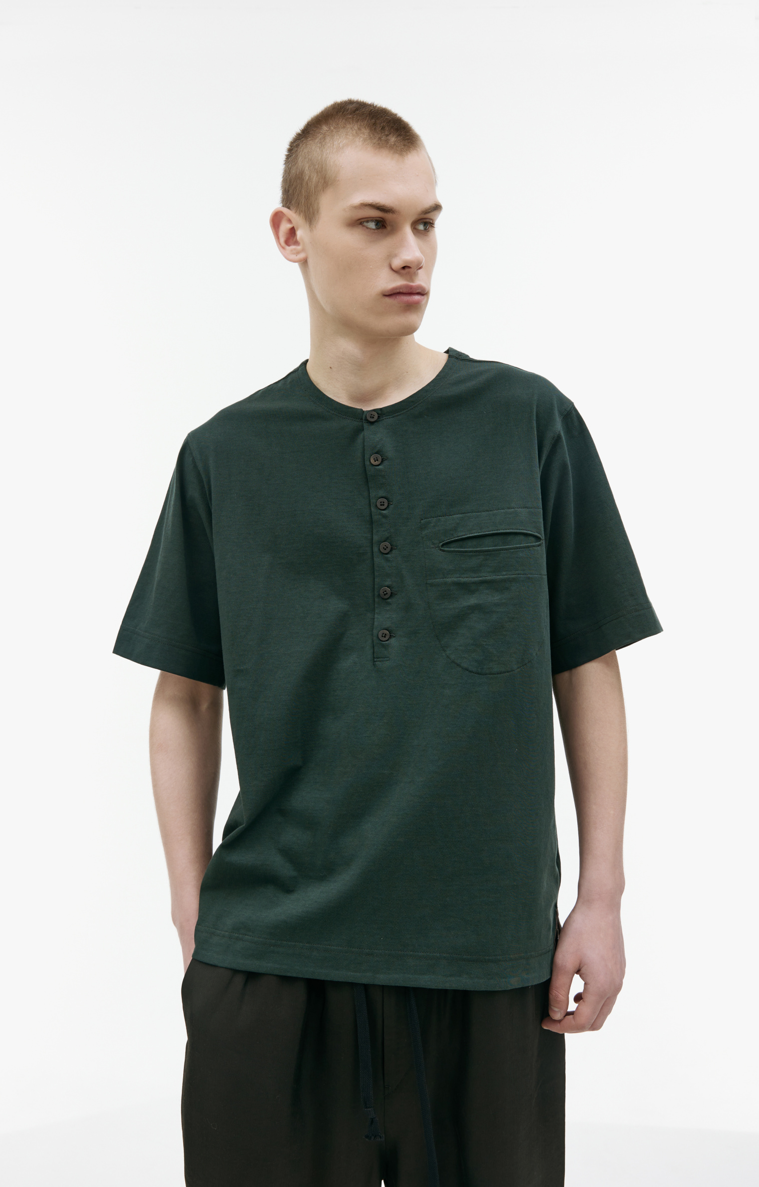 Ziggy Chen Green cotton t-shirt on buttons