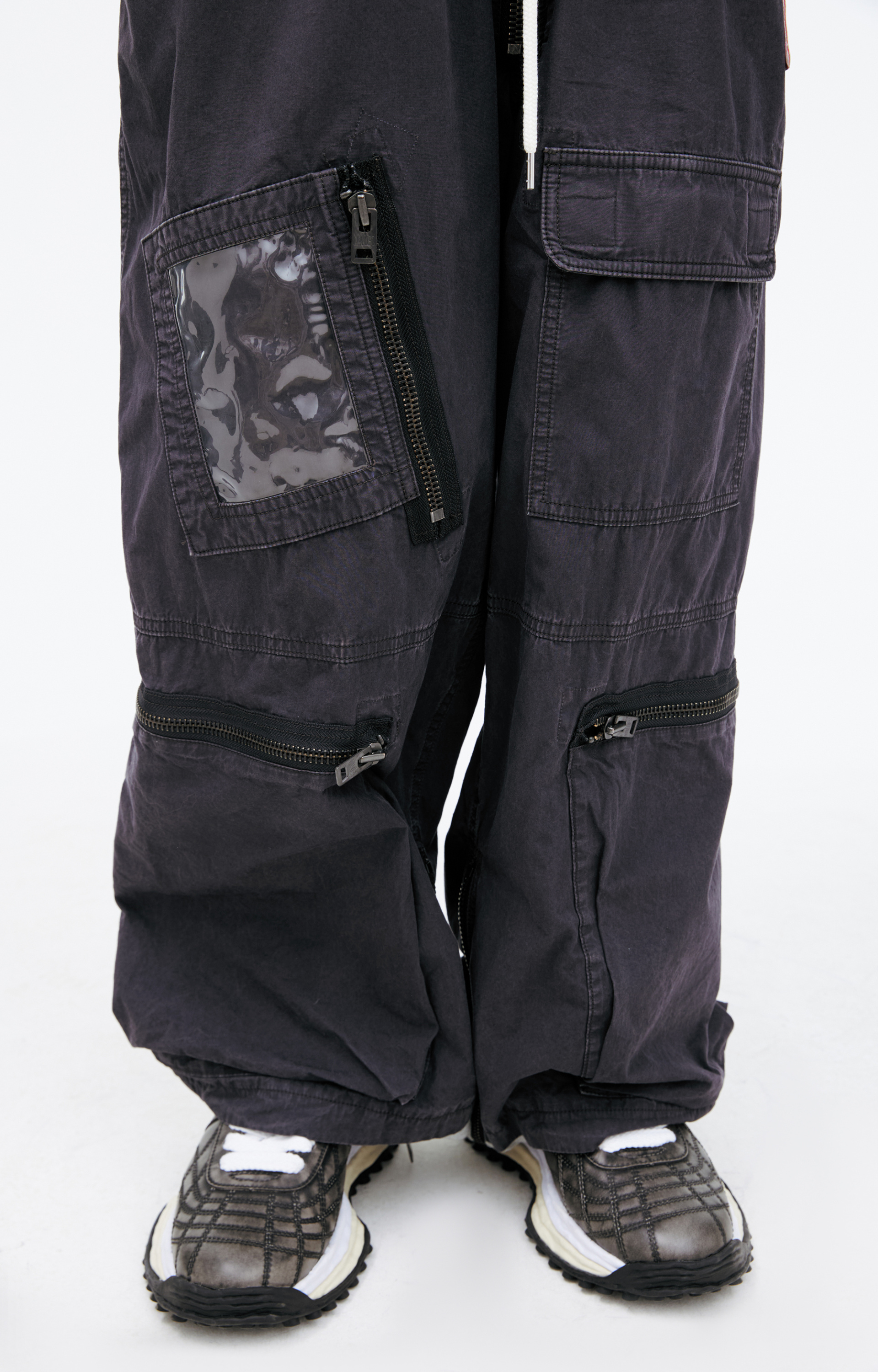 Maison Mihara Yasuhiro Pants with contrasting lining