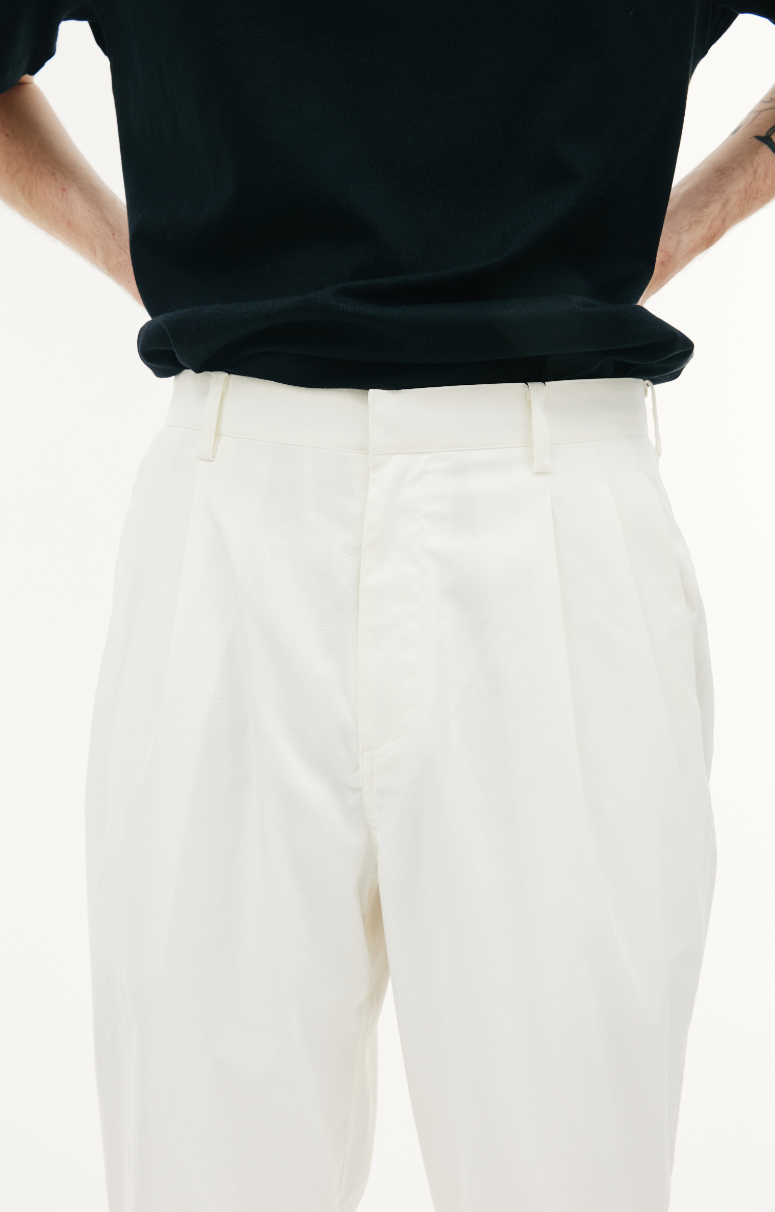 KIMMY Белые брюки с защипами