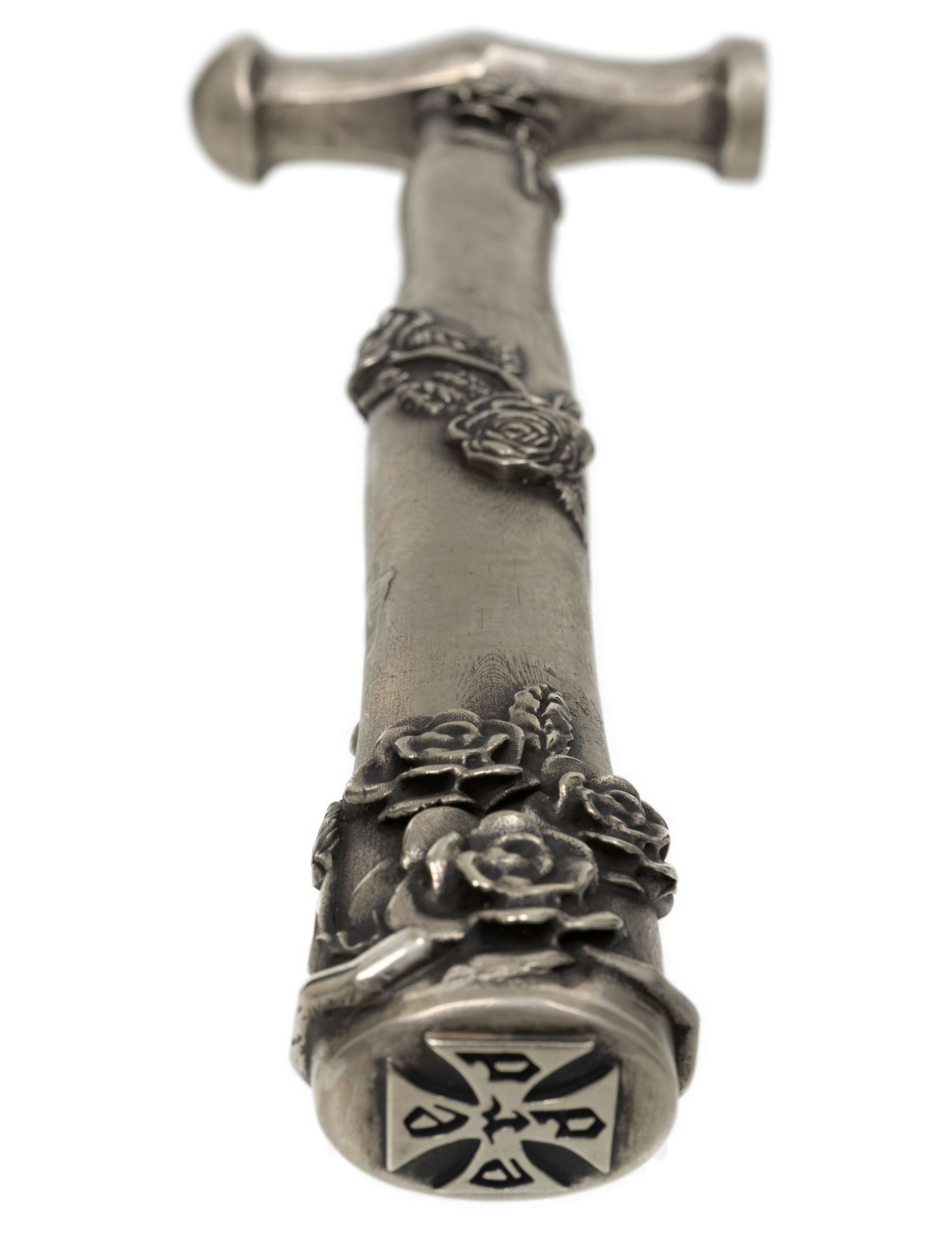 Enfants Riches Déprimés Bronze hammer and nail