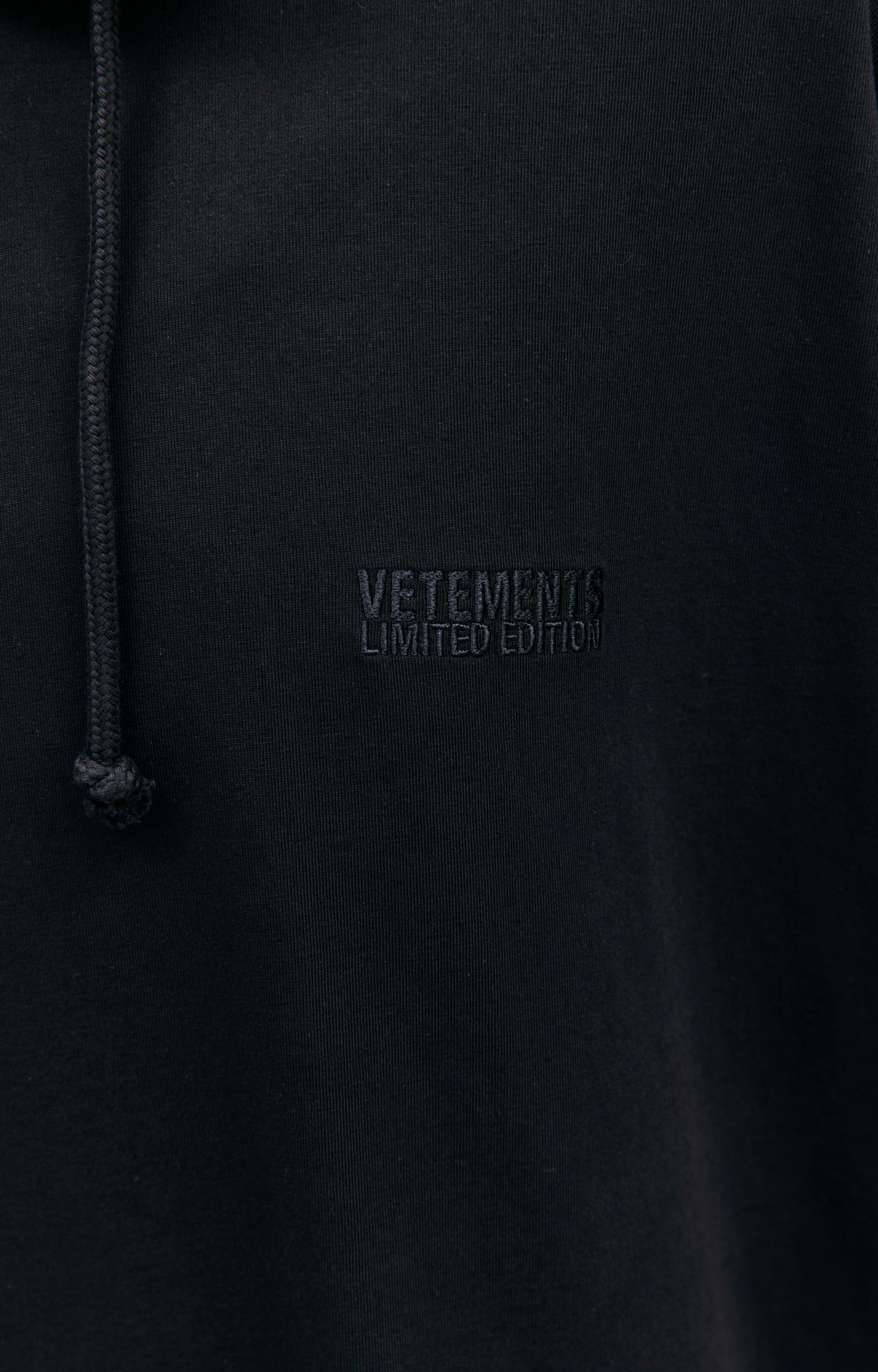 VETEMENTS Logo embroidered hoodie