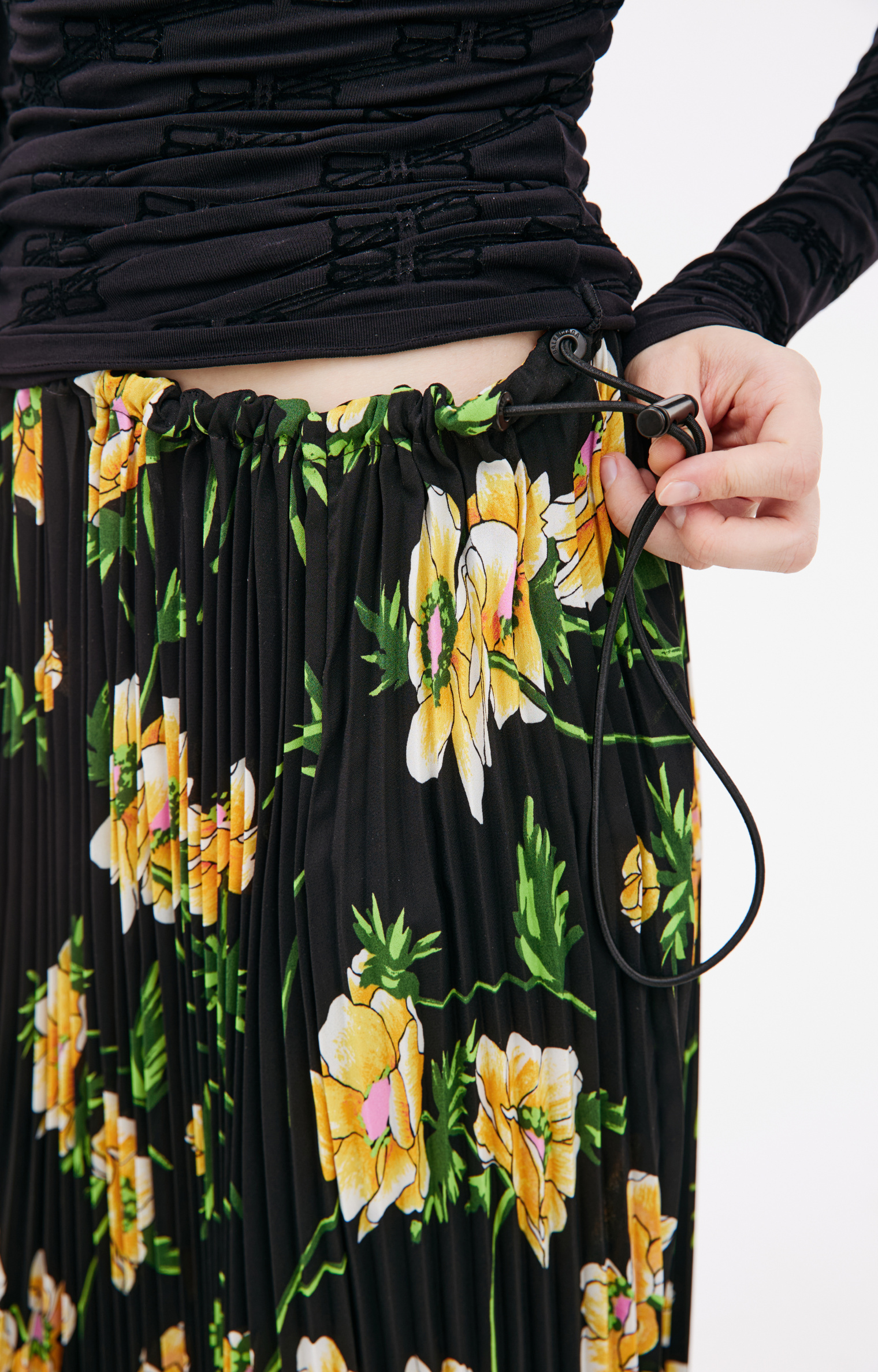 Balenciaga Pleated midi skirt with floral print