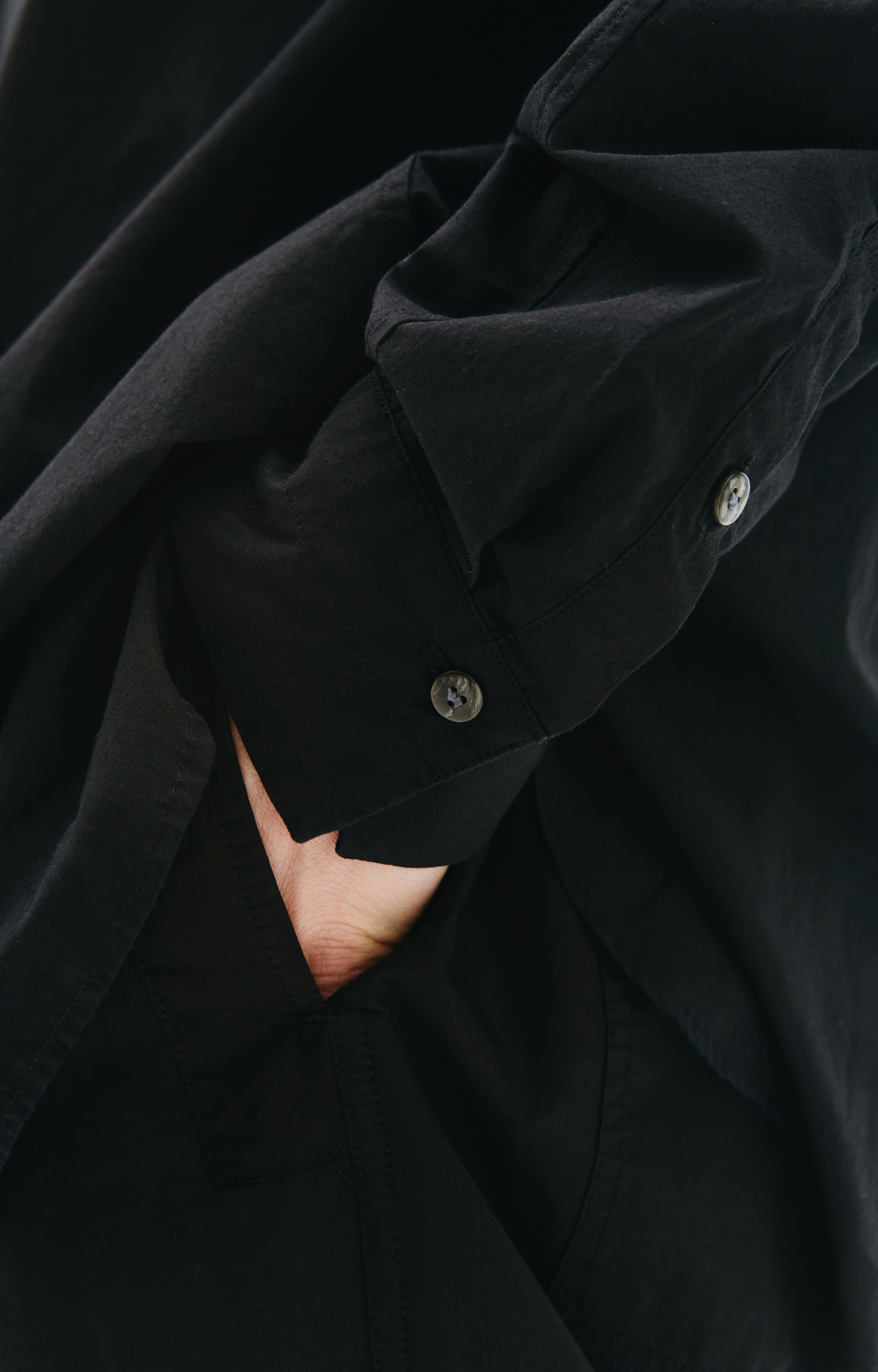 The Viridi-Anne Black cotton shirt