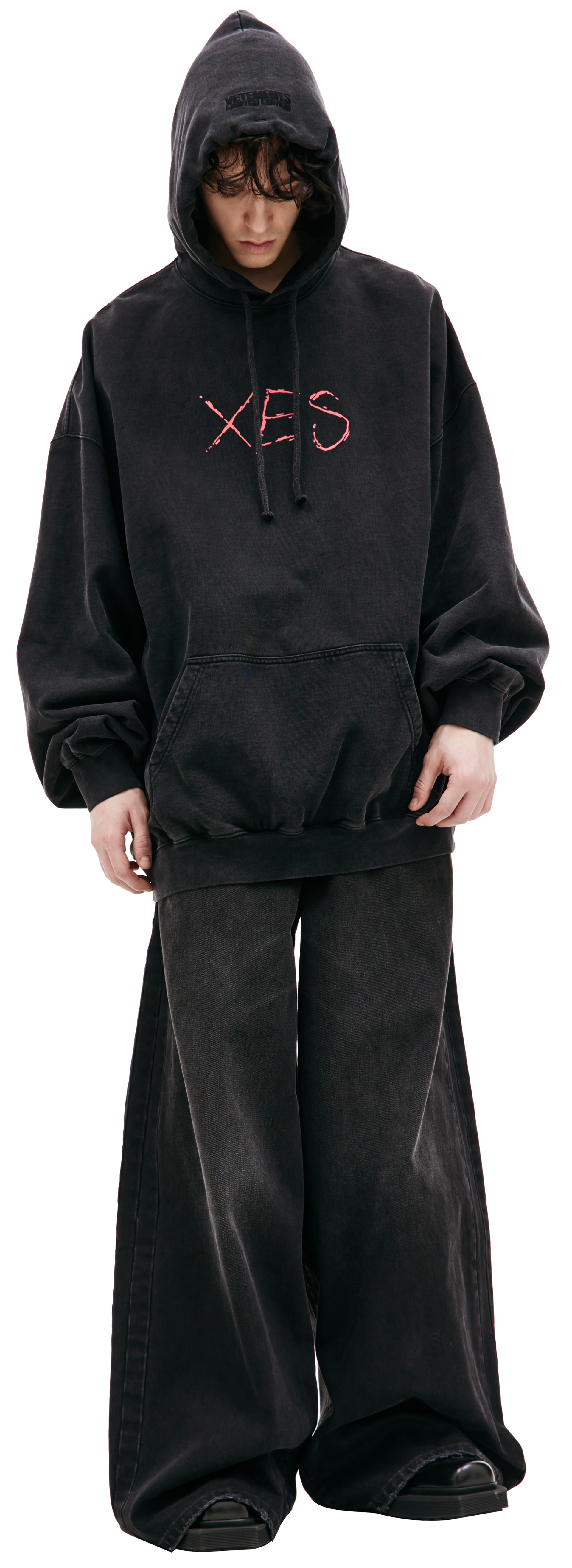 Мужское черное худи с принтом xes VETEMENTS — купить за 75 900 руб. в ...