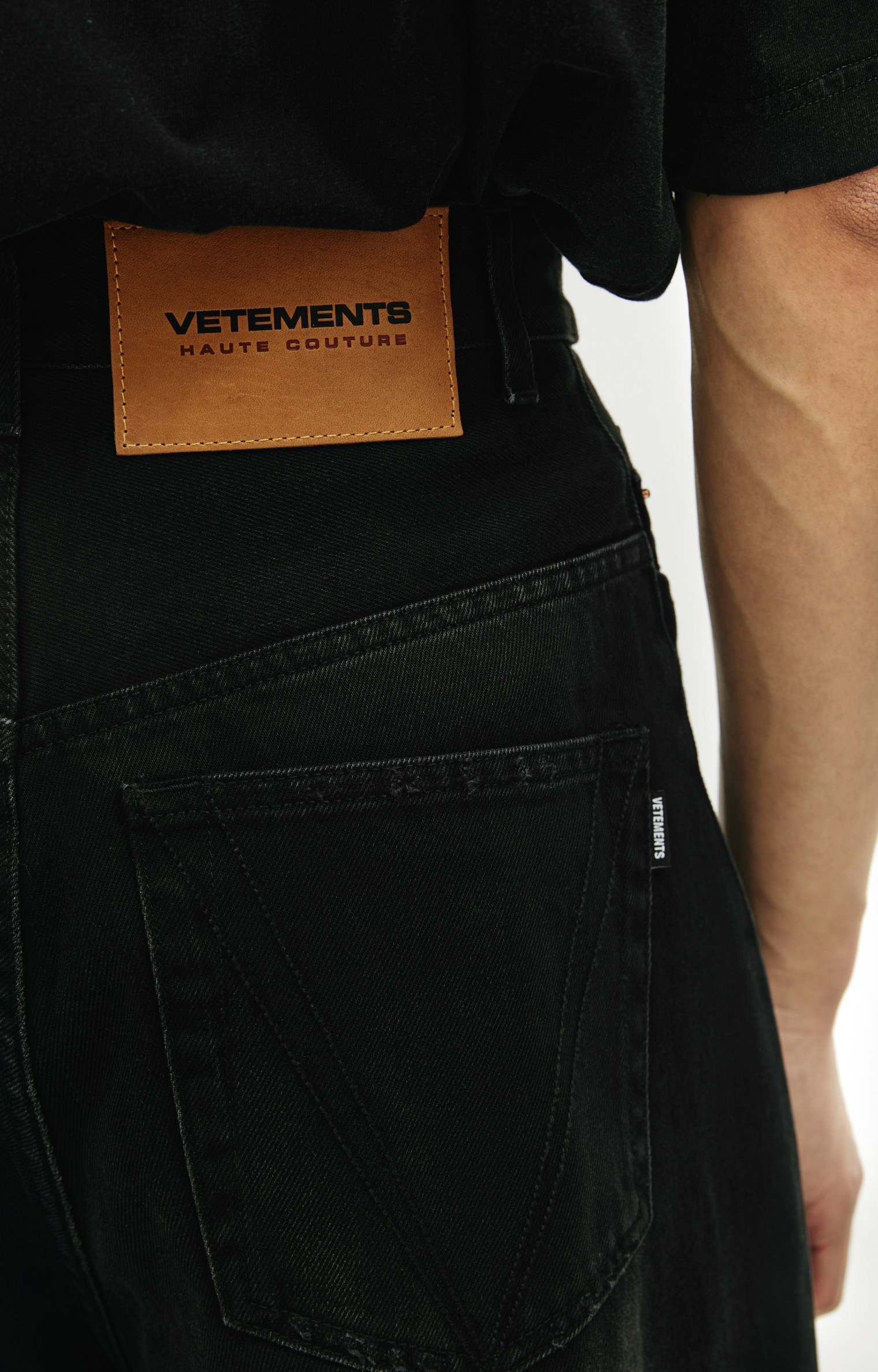 VETEMENTS Черные широкие джинсы