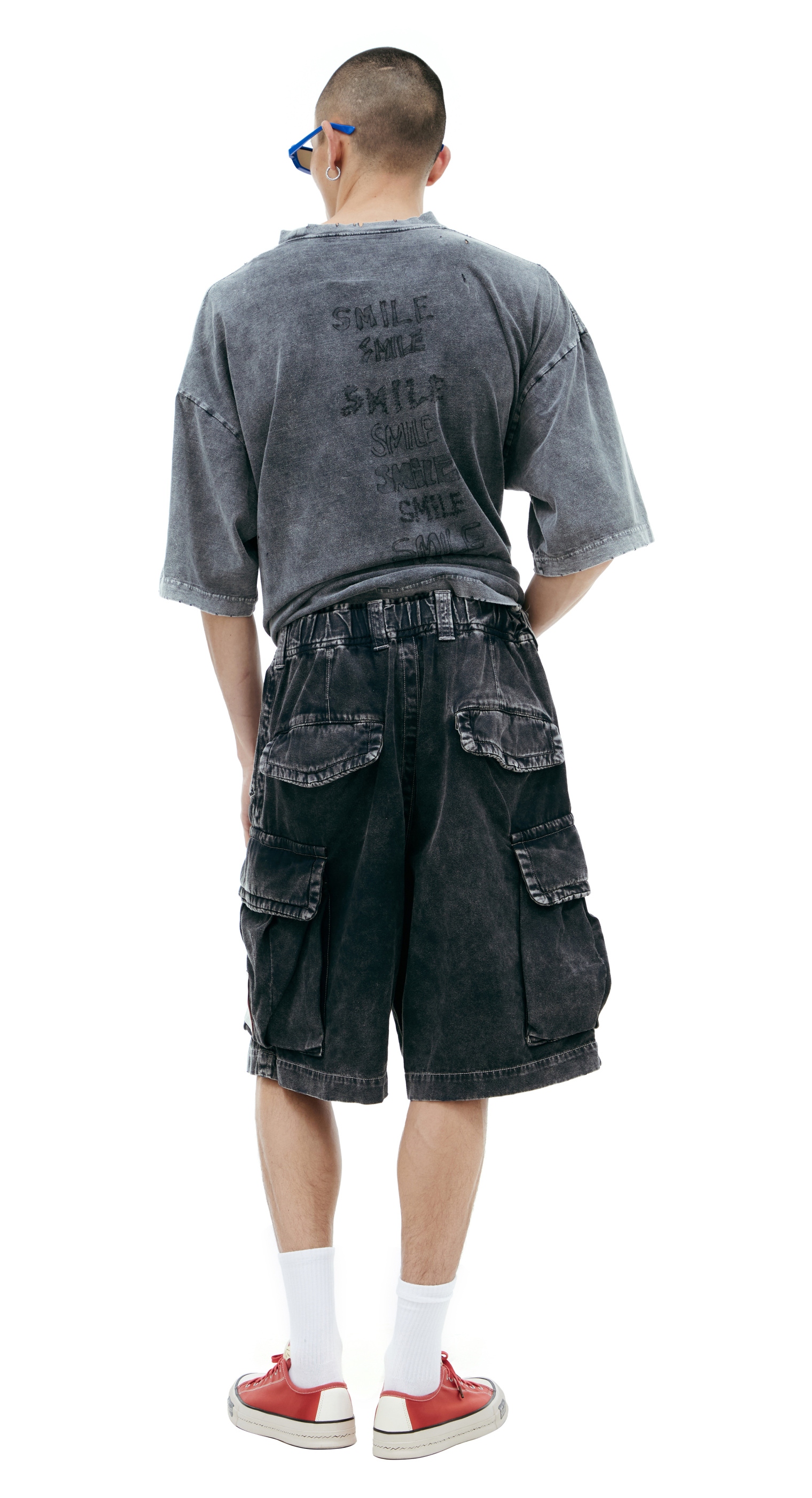 Maison Mihara Yasuhiro Cargo shorts with patch