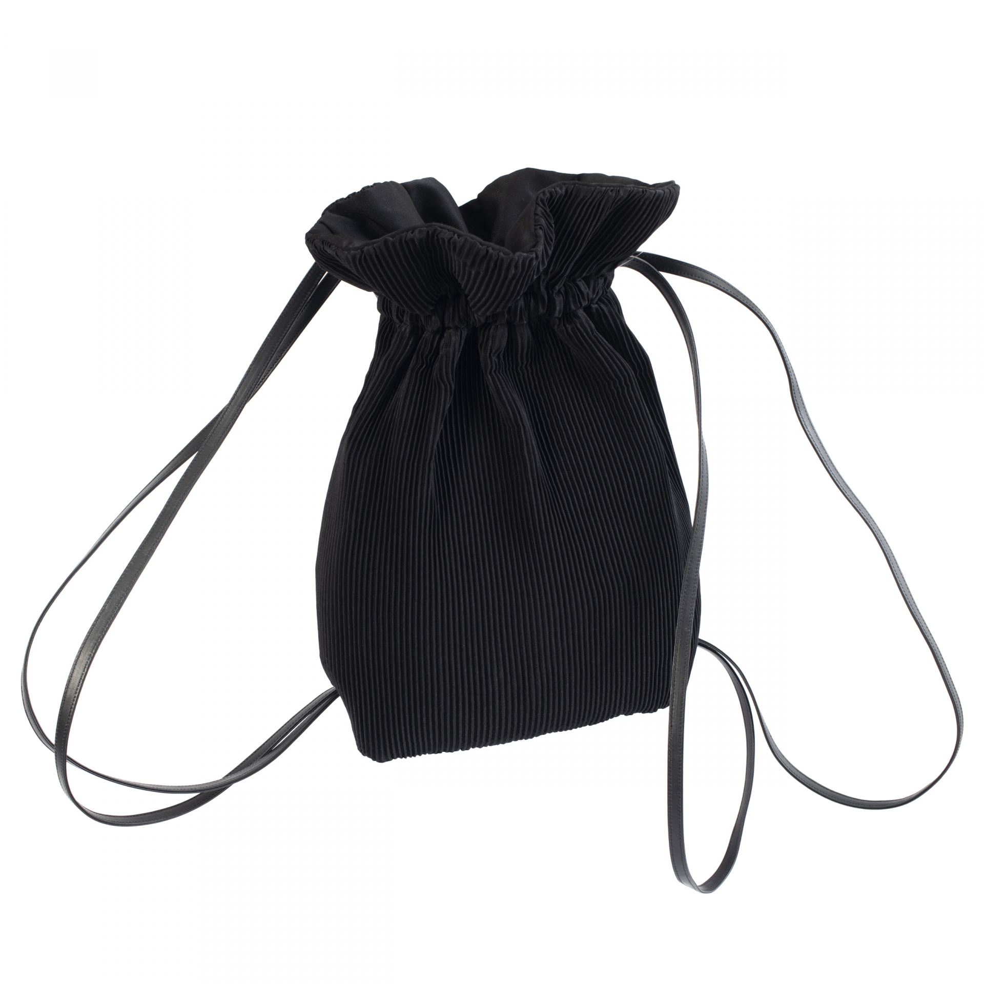 Y\'s Black pleated bag