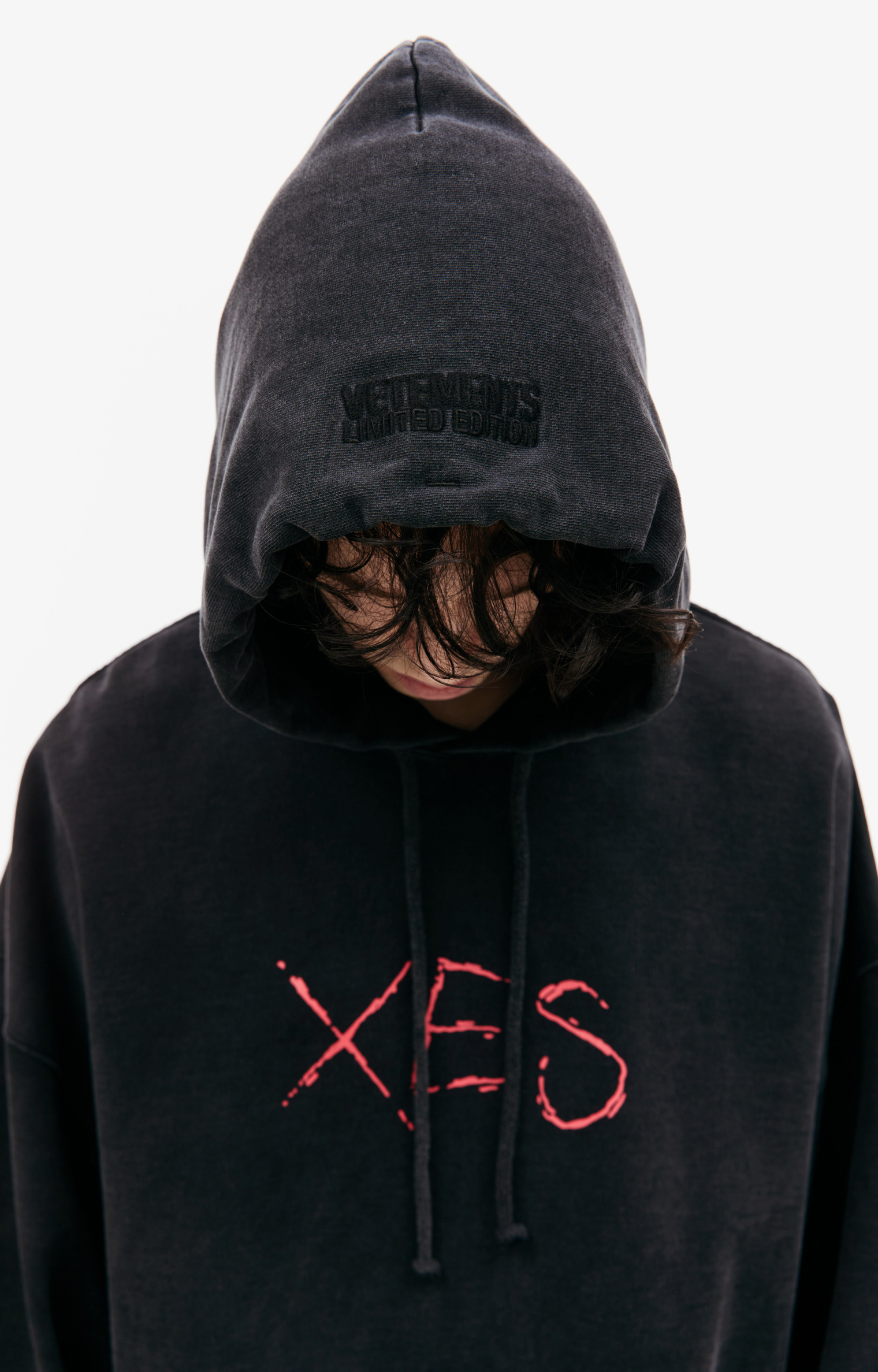 VETEMENTS XES printed hoodie