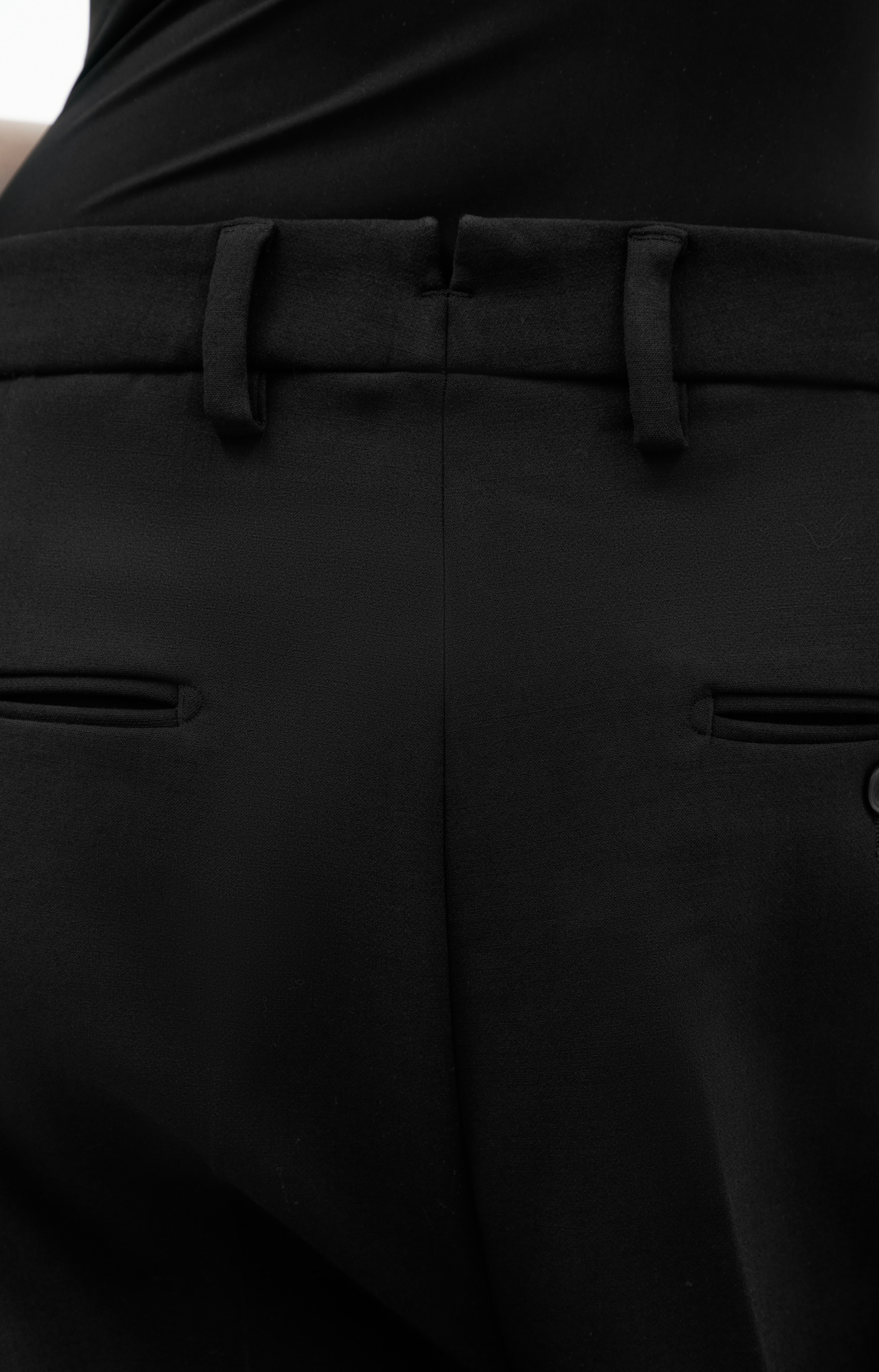 VETEMENTS Black trousers with arrows
