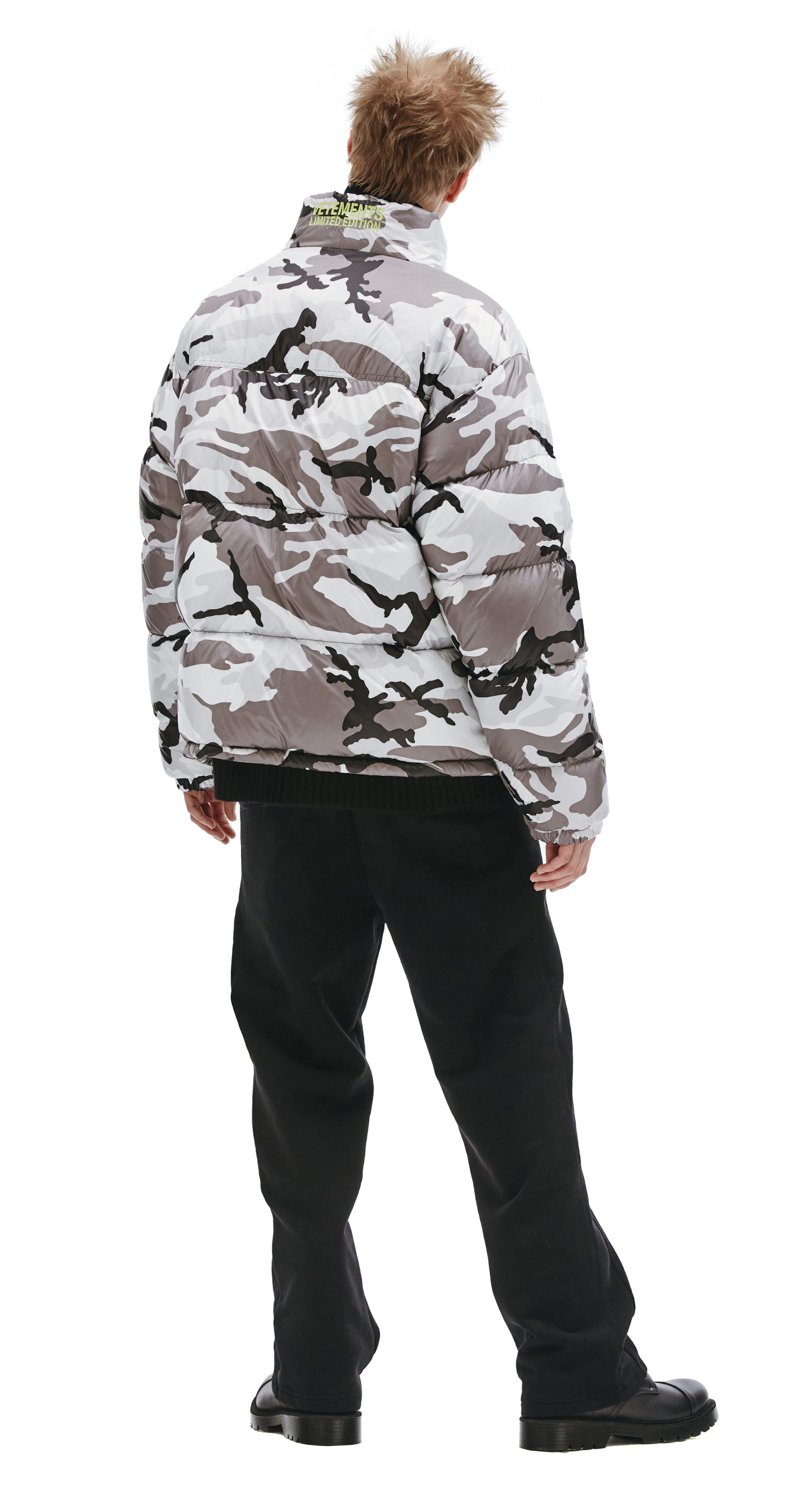VETEMENTS Camouflage down jacket