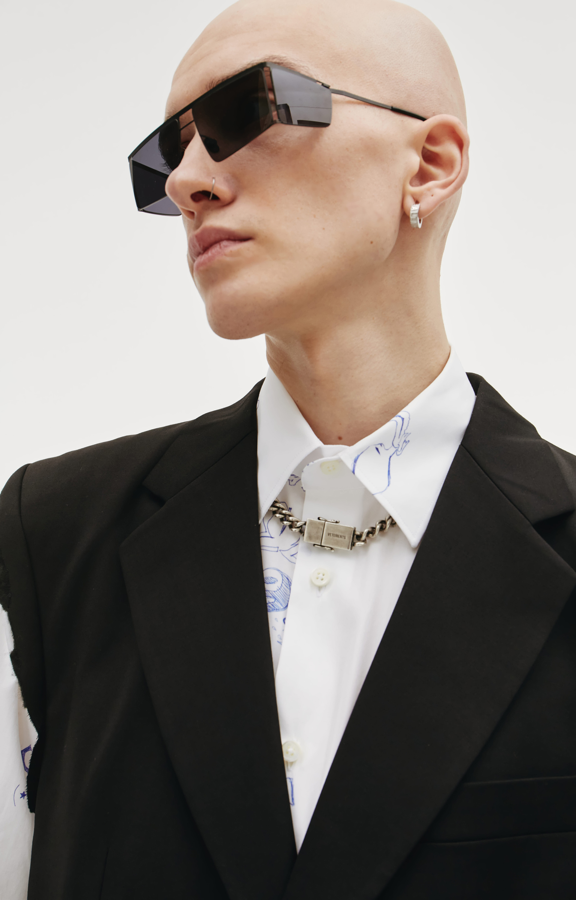 VETEMENTS Sleeveless striped blazer