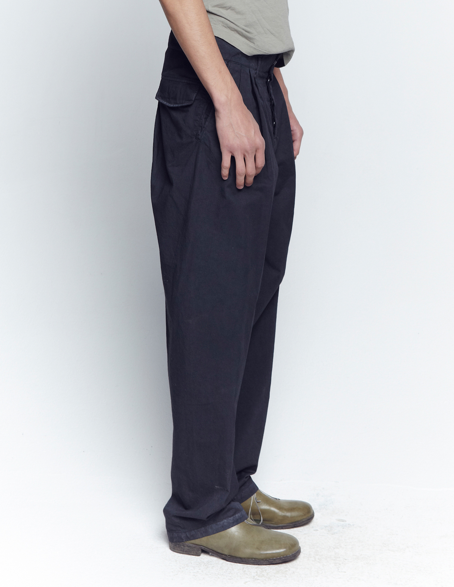 The Viridi-Anne Oversized low crotch trousers