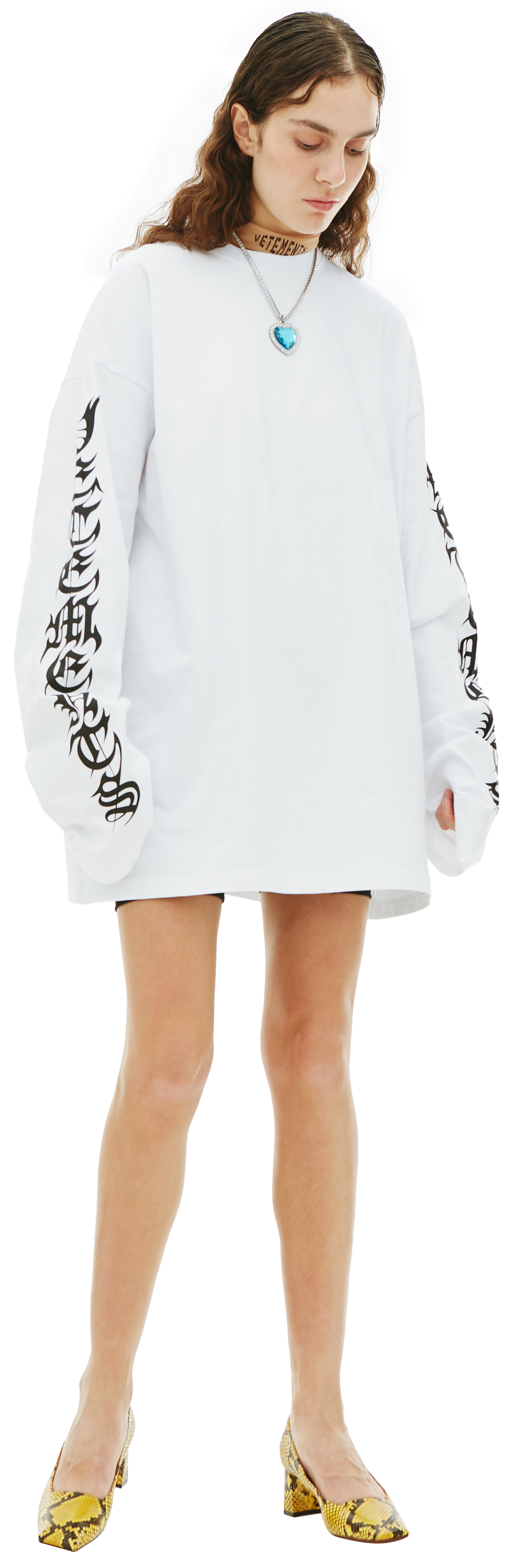 VETEMENTS Gothic printed longsleeve