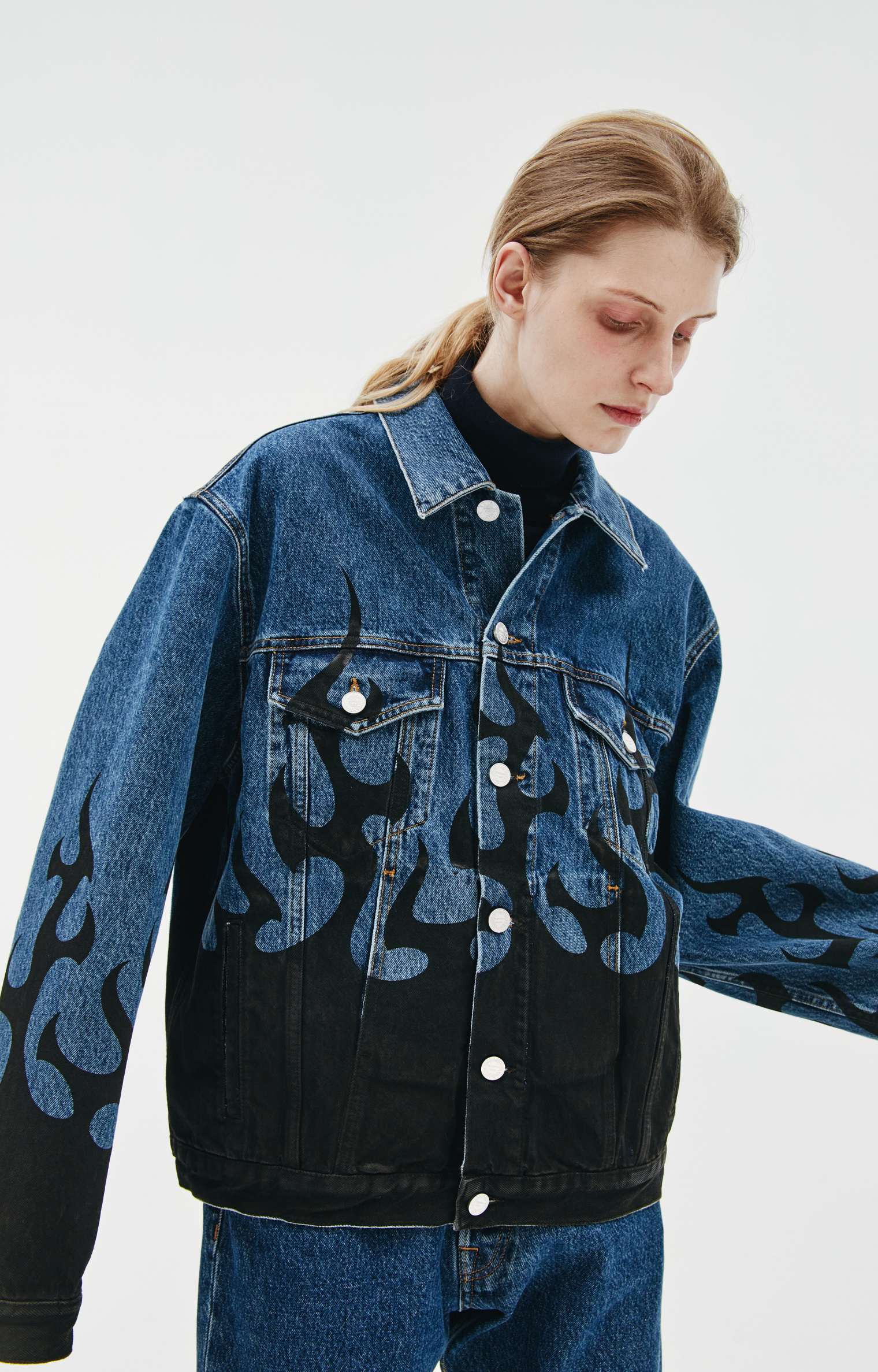 VETEMENTS Flame Print Denim Jacket