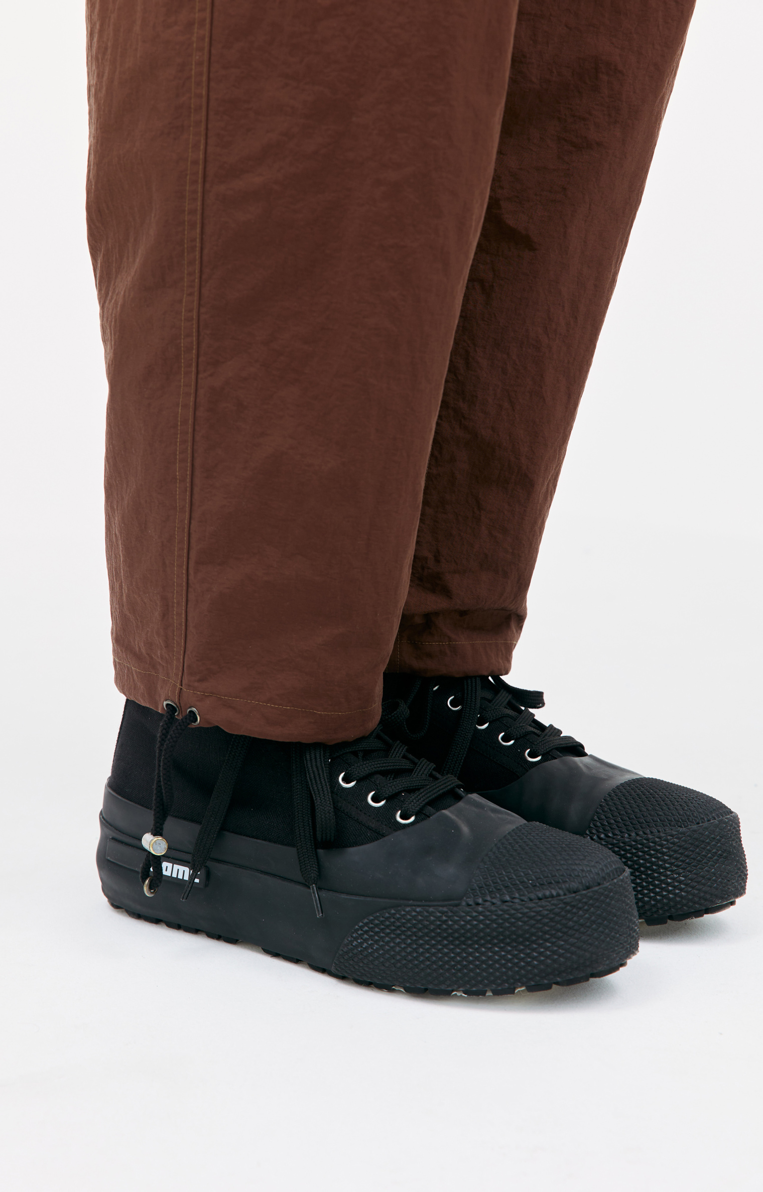 CAERUS Brown nylon trousers