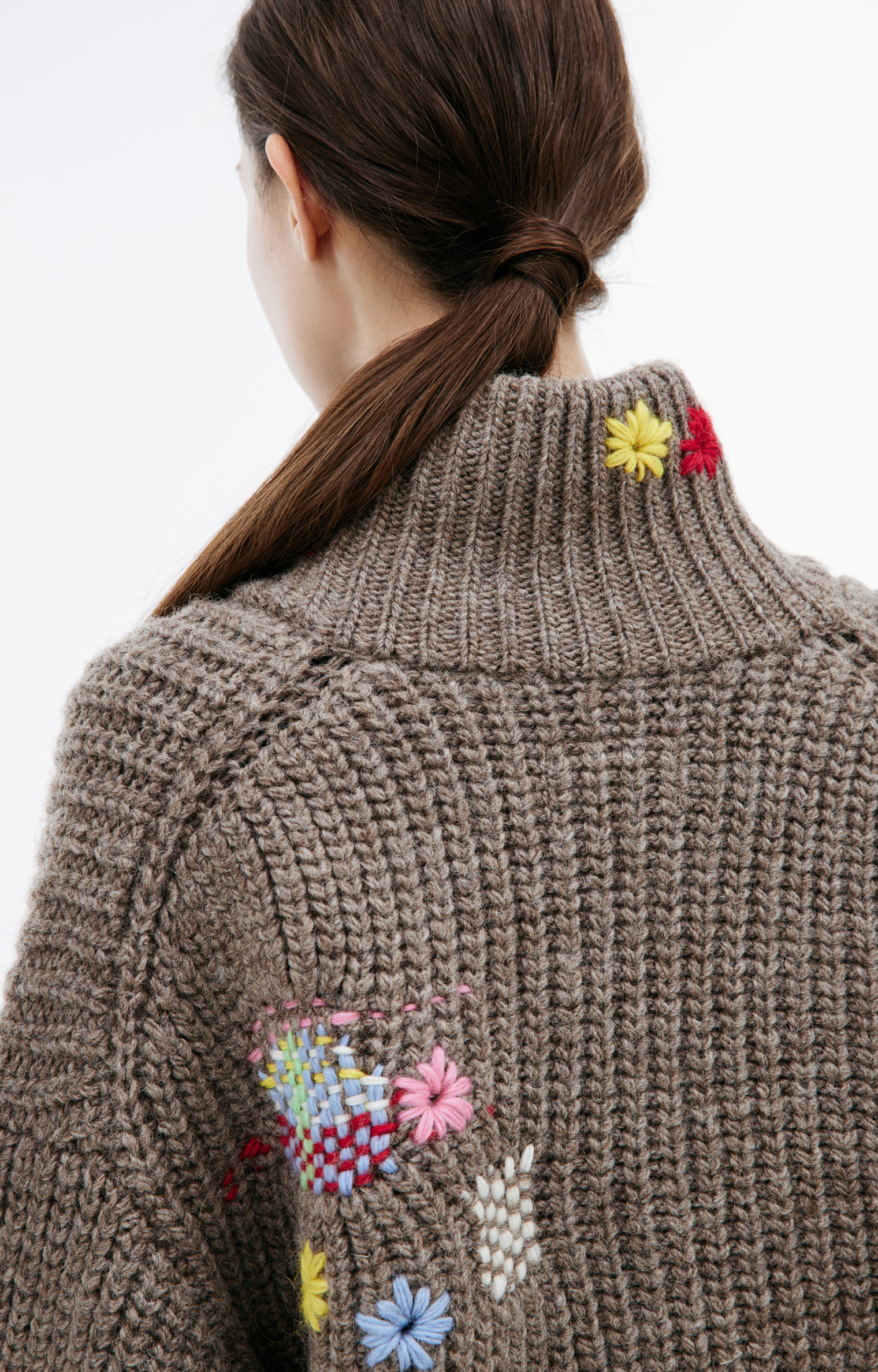 Doublet Wool sweater with floral embroidery