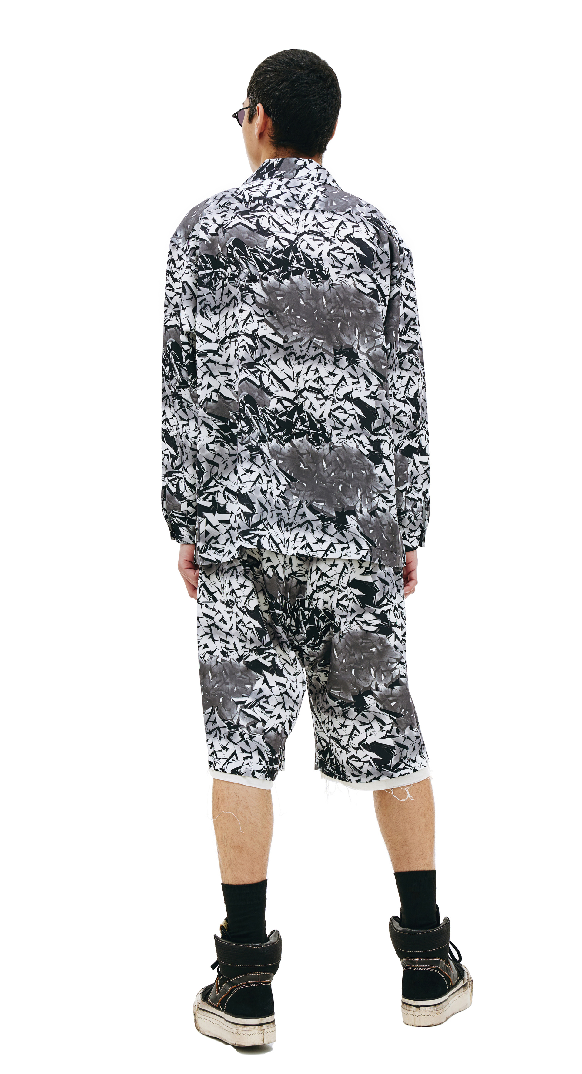 Children of the discordance Graffity print shirt