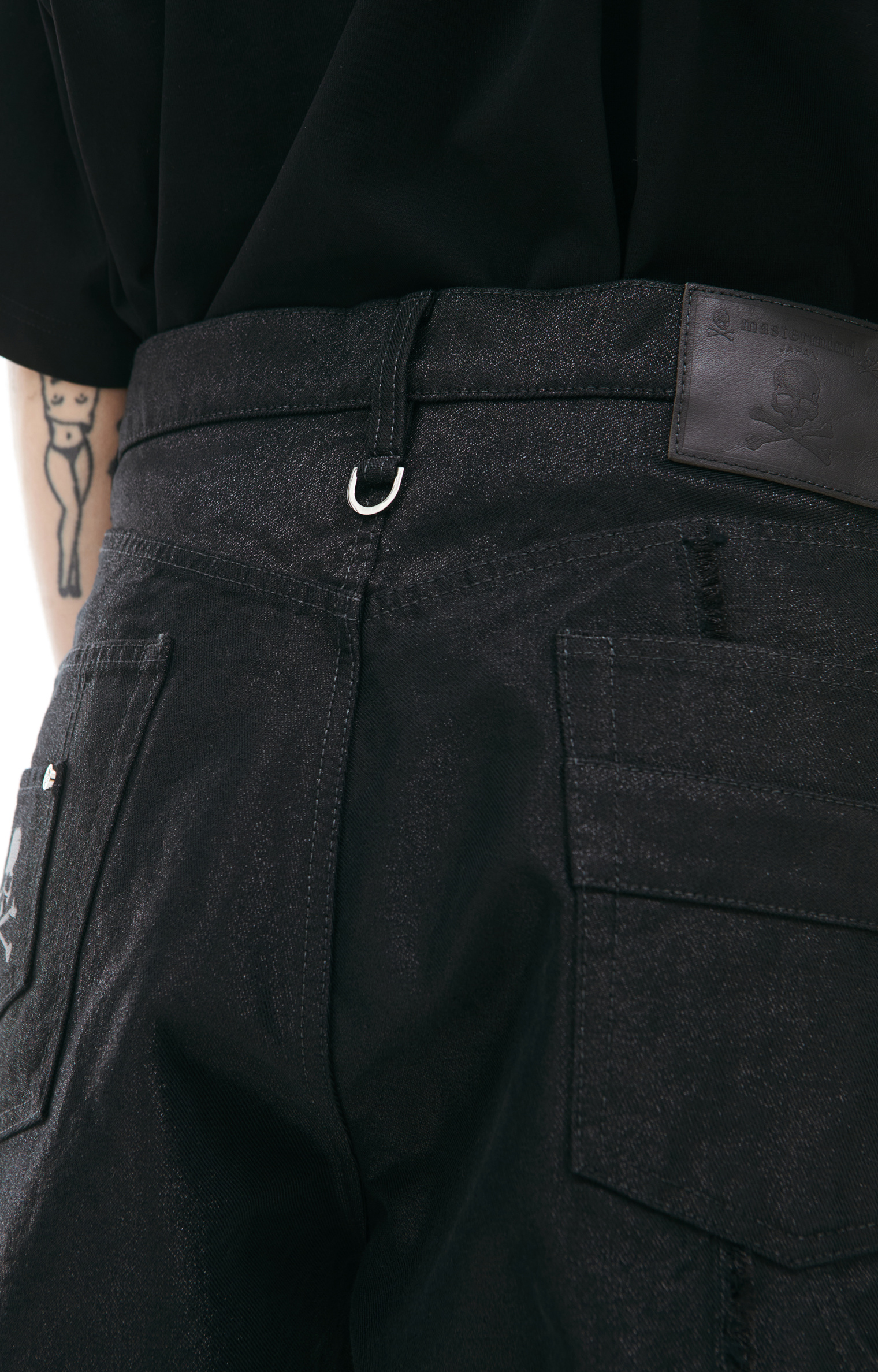 Mastermind WORLD Cargo jeans with logo