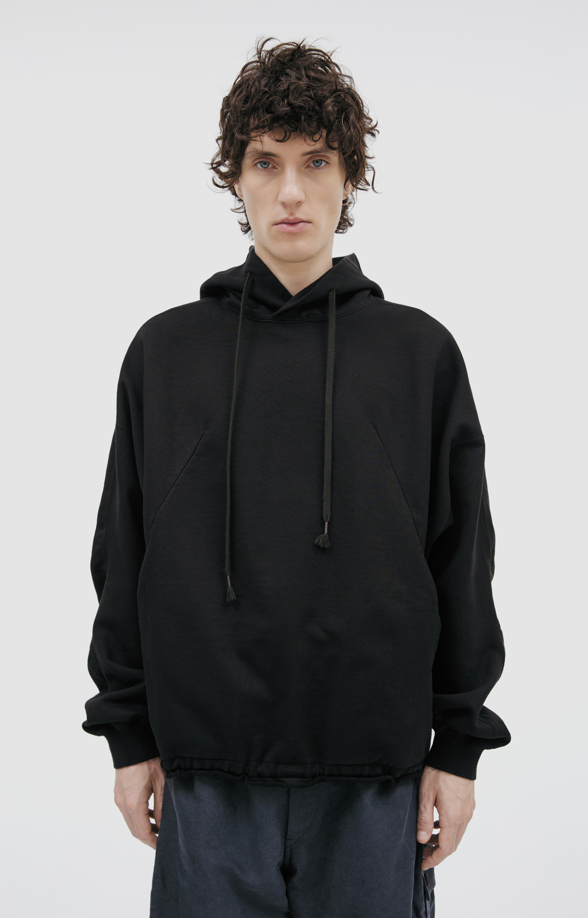 The Viridi-Anne Cotton hoodie with a drawstring