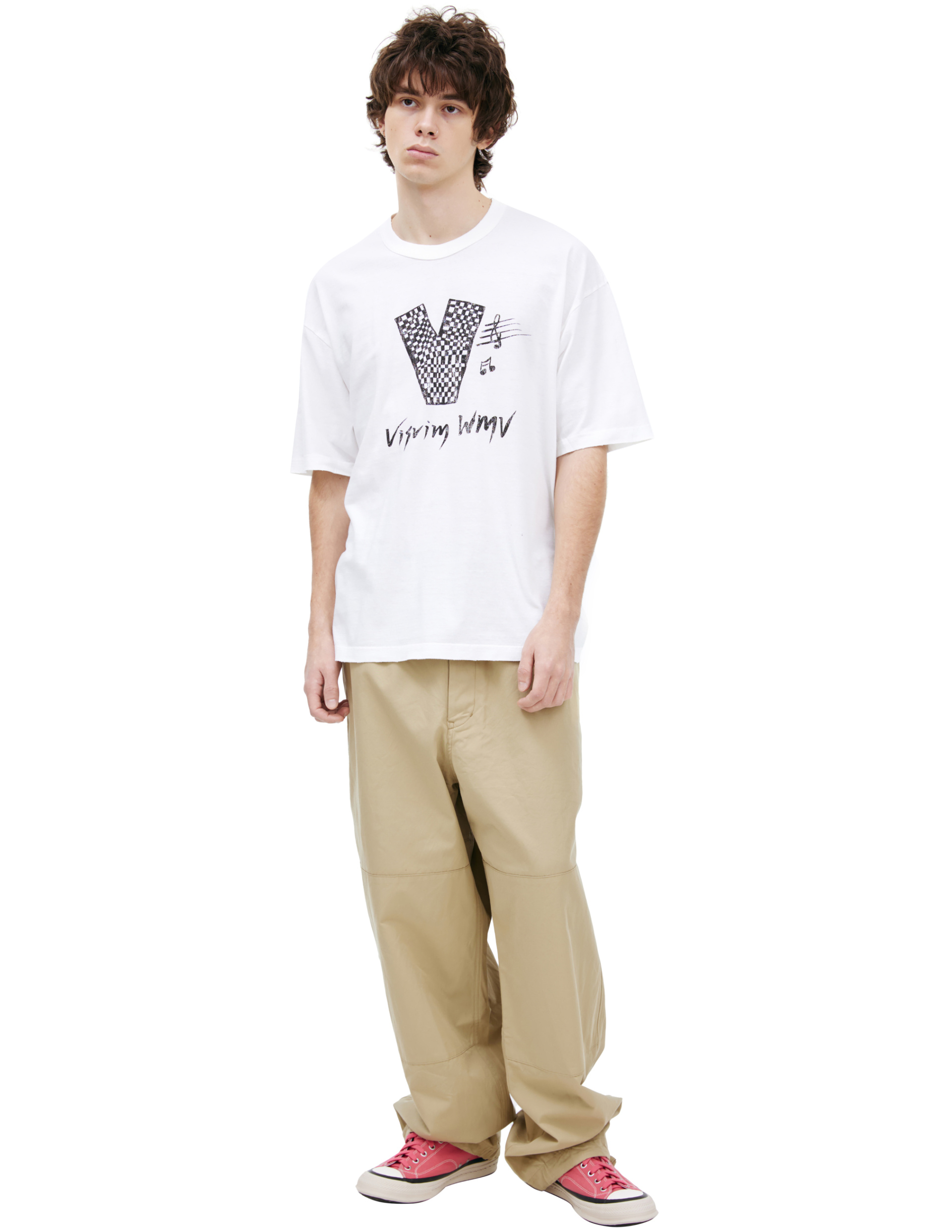 visvim Футболка-0125105010014/WHITE принт буква V внутри шахматный узор и надпись, белый