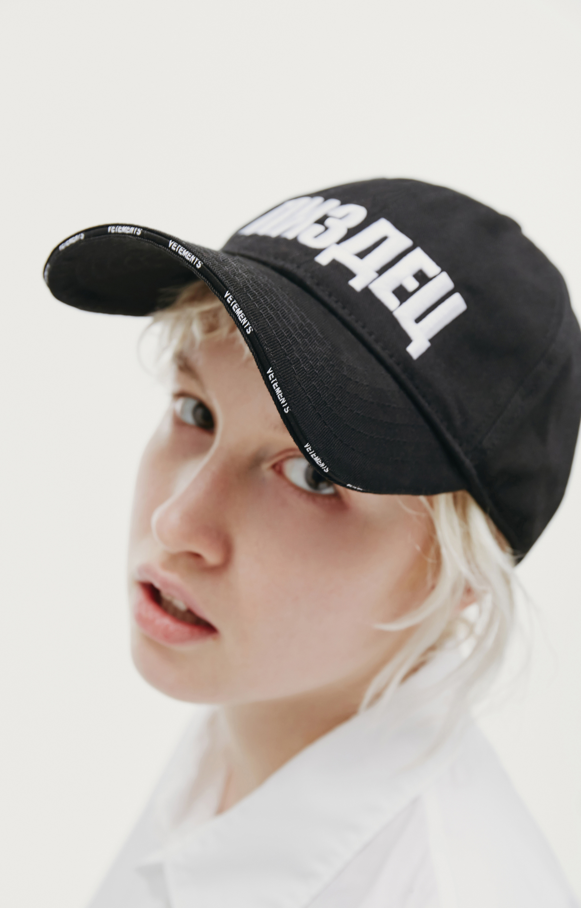 VETEMENTS VETEMENTS x SV Cap