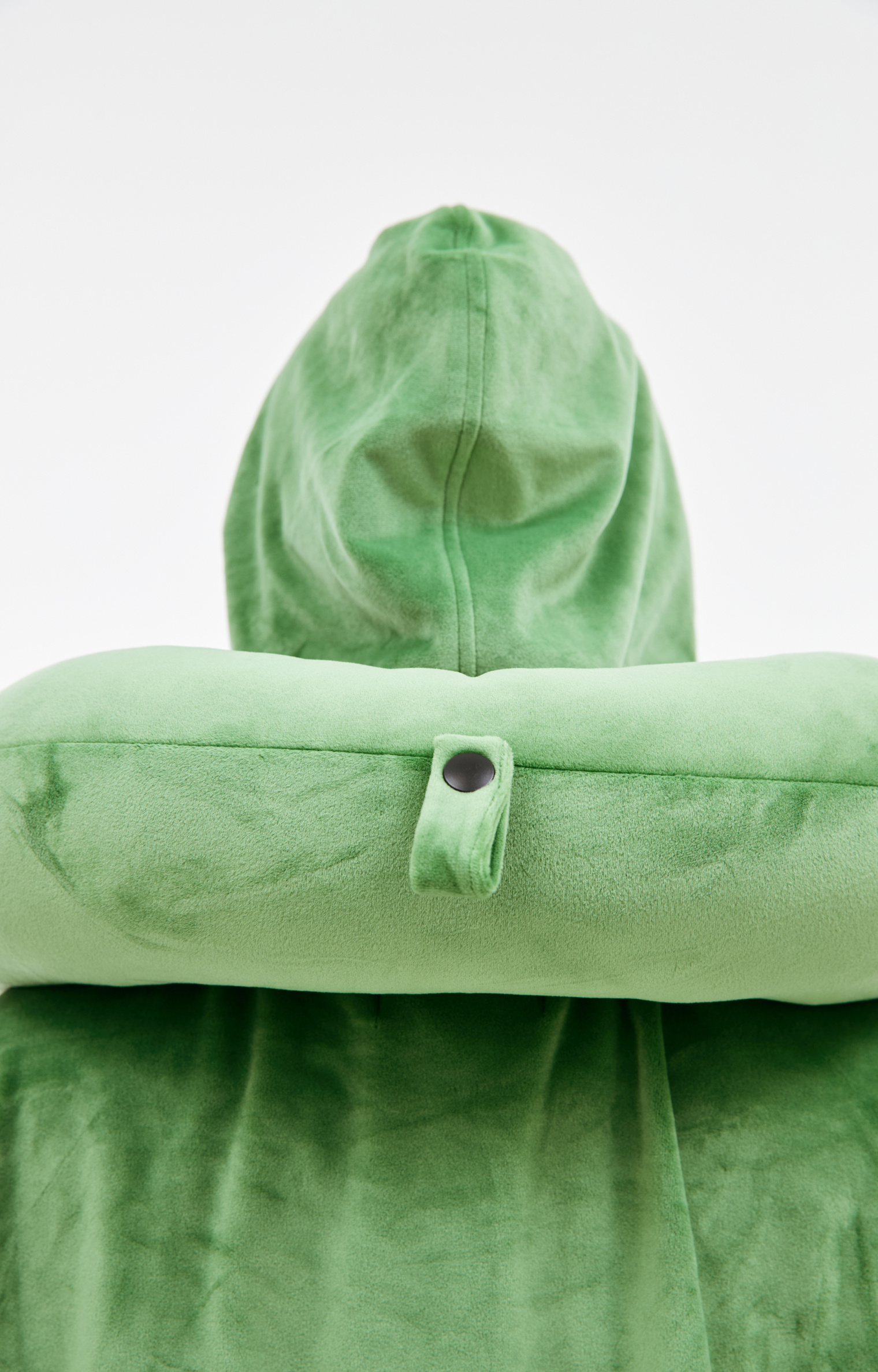 Doublet Hoodie with neck pillow