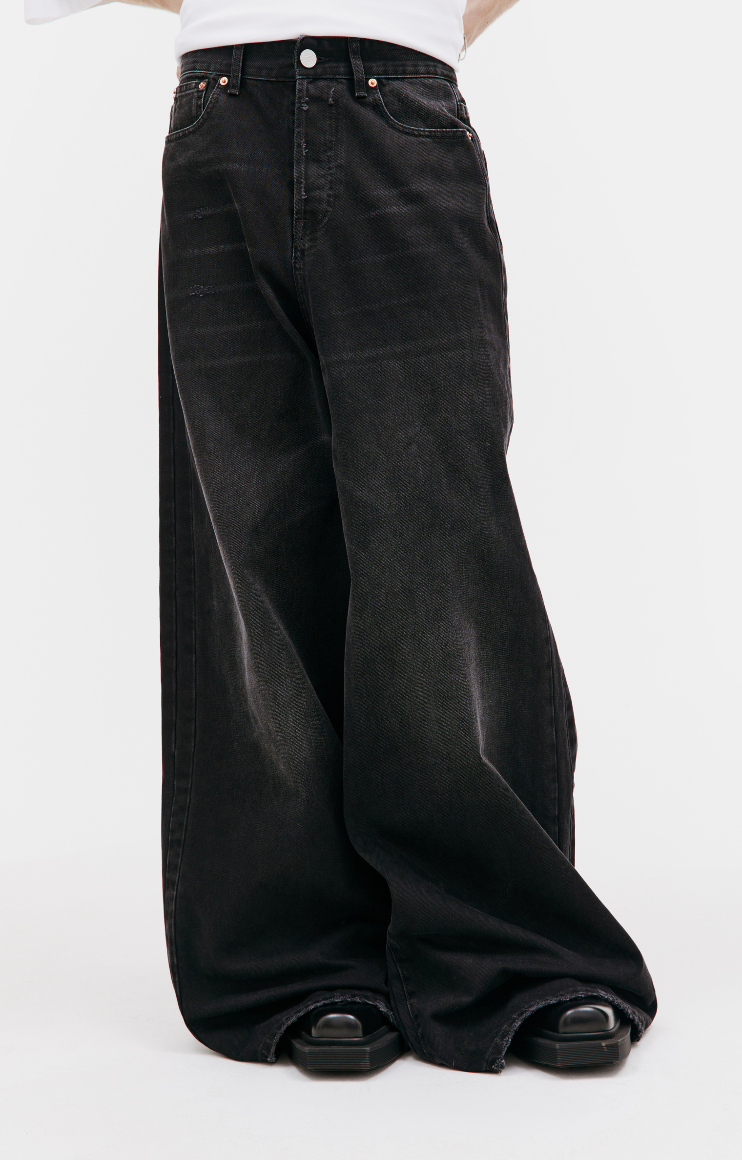 VETEMENTS Black wide legs jeans
