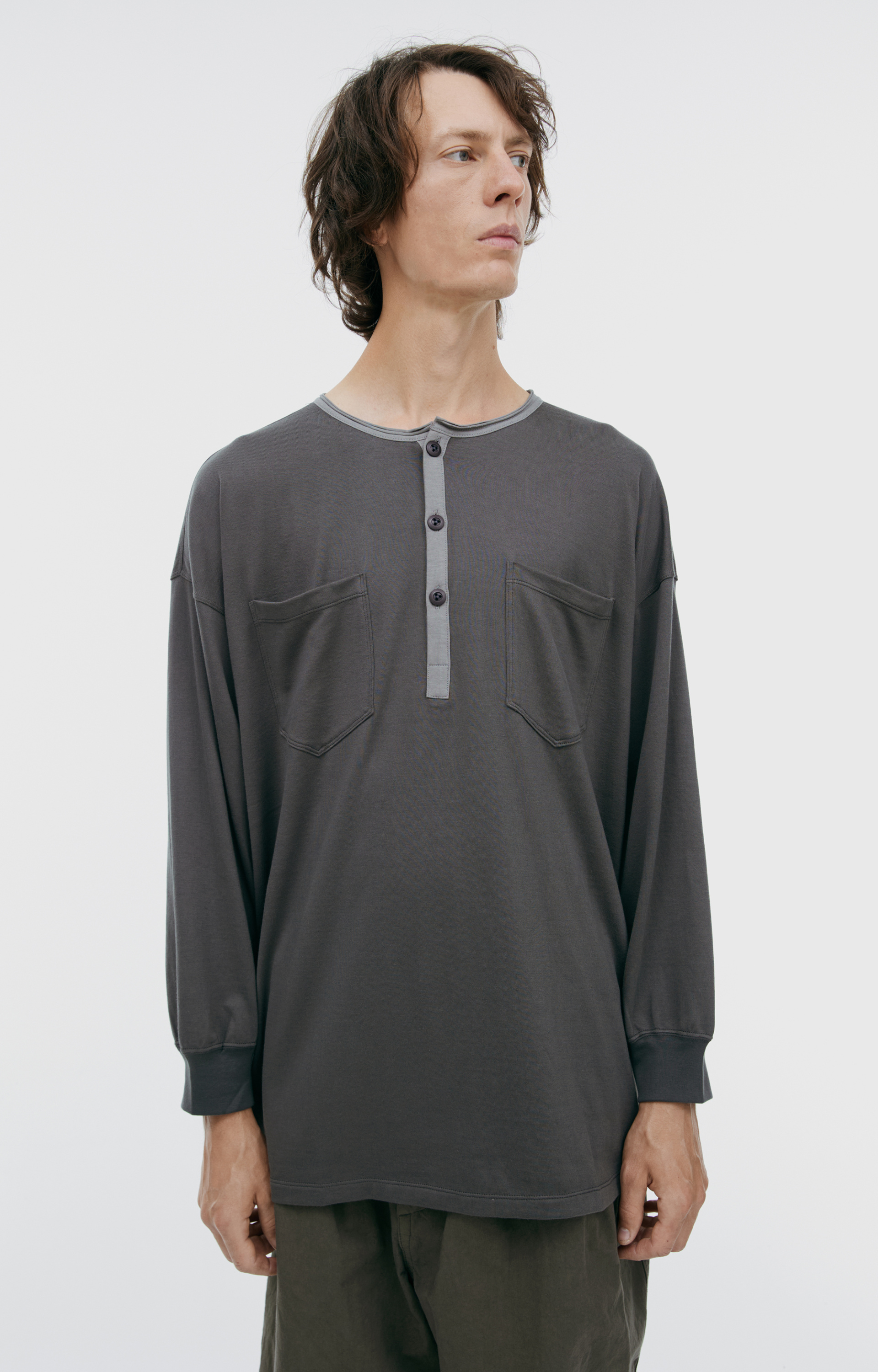 The Viridi-Anne Cotton longsleeve shirt with a fastener