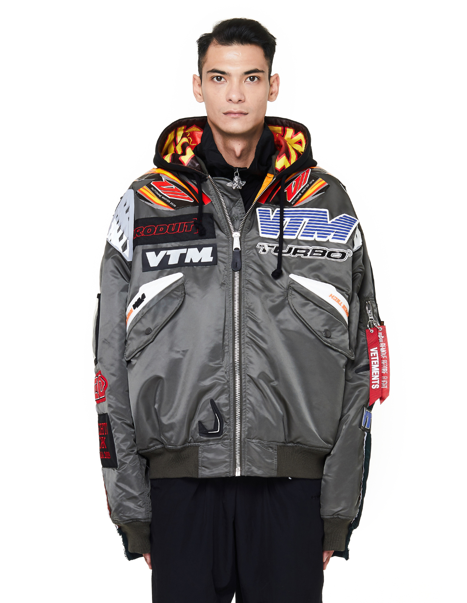 VETEMENTS Бомбер Alpha Industries с патчами